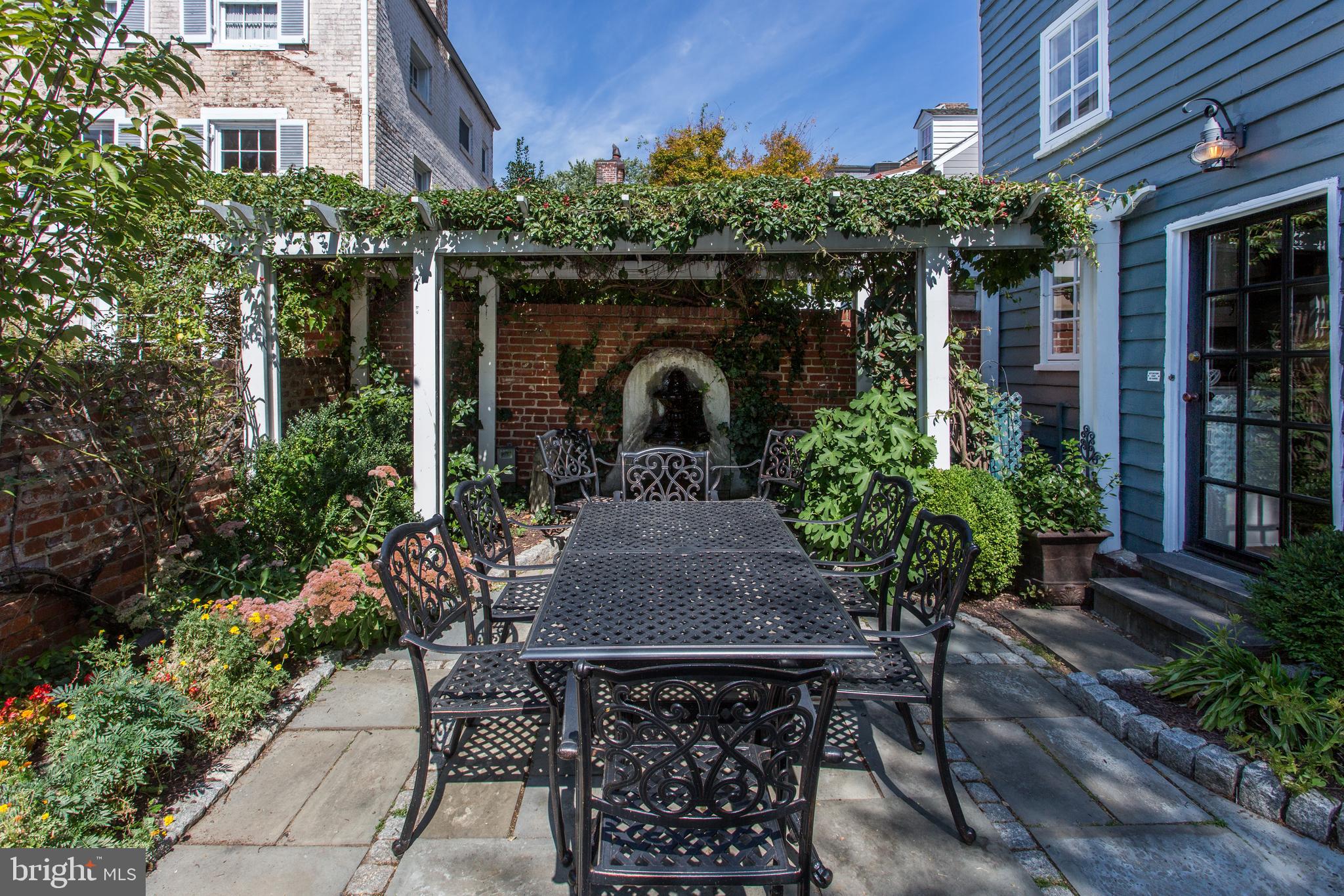 OLD TOWN - Residential