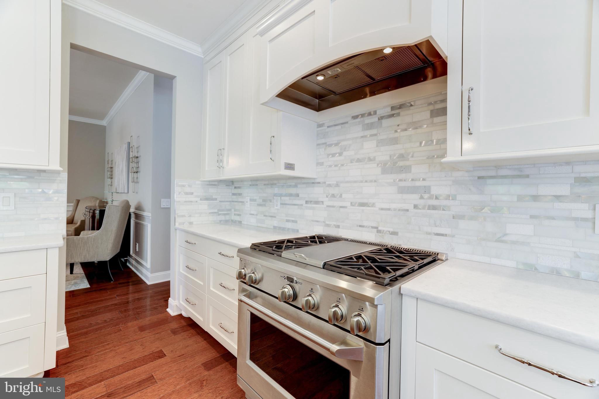 FOUR SEASONS IN HISTORIC VIRGINIA - Residential