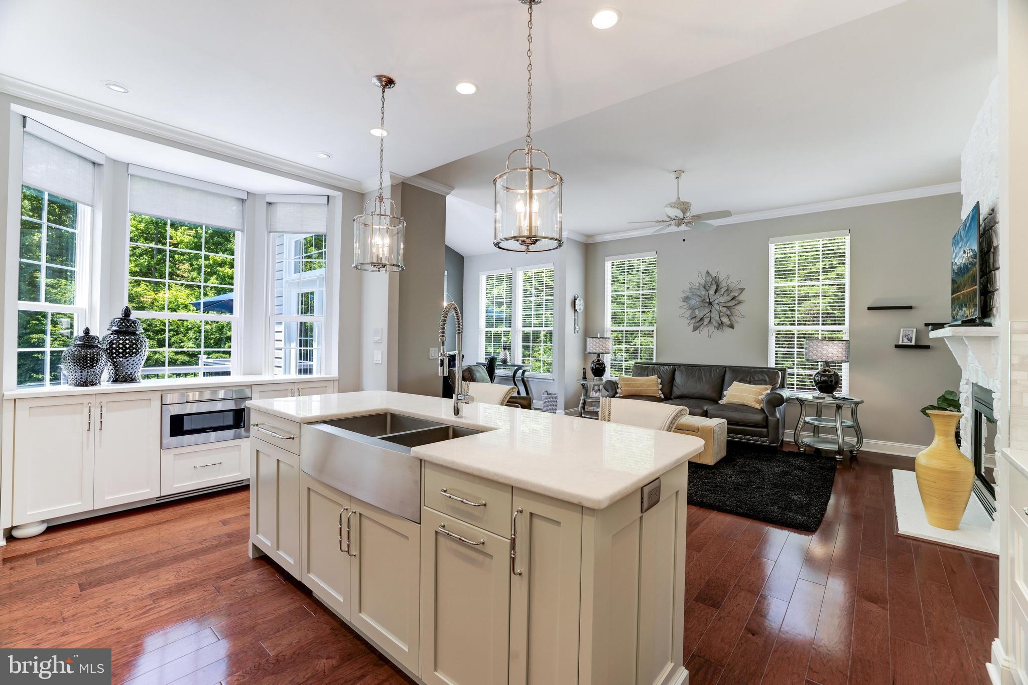 FOUR SEASONS IN HISTORIC VIRGINIA - Residential