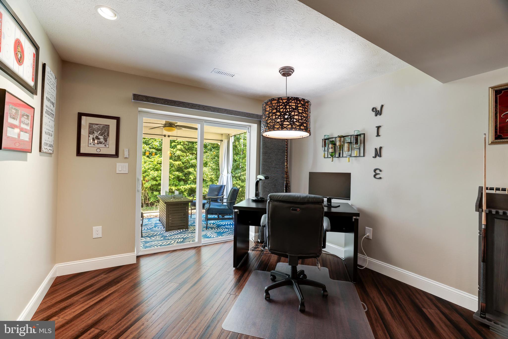 FOUR SEASONS IN HISTORIC VIRGINIA - Residential