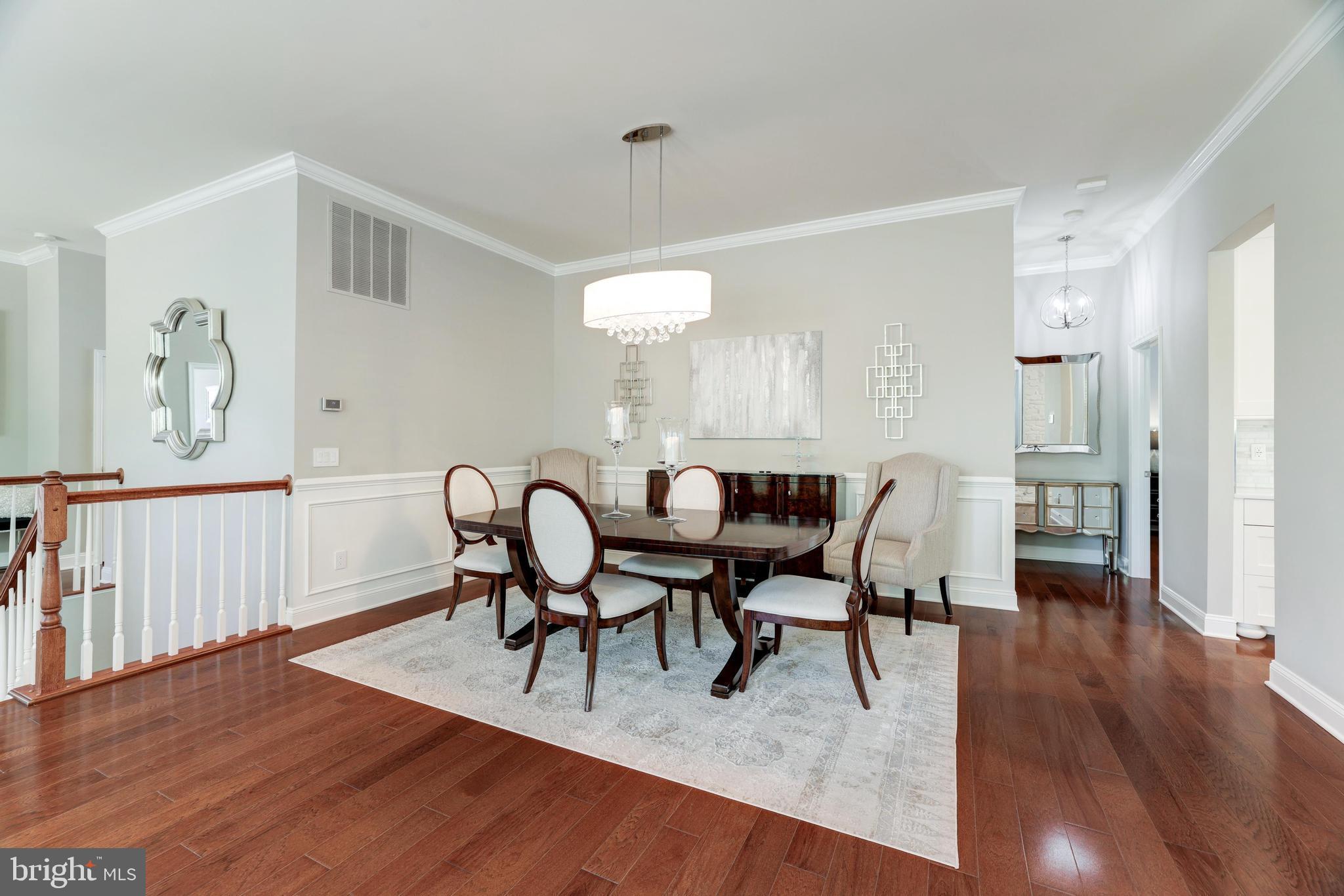 FOUR SEASONS IN HISTORIC VIRGINIA - Residential