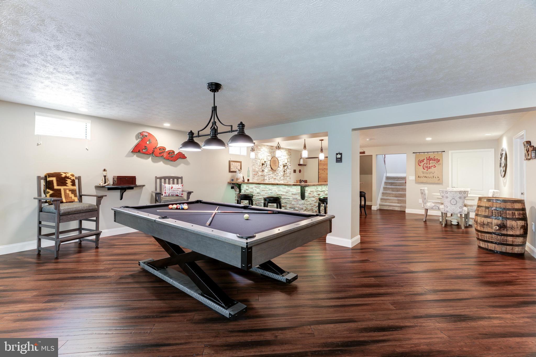 FOUR SEASONS IN HISTORIC VIRGINIA - Residential