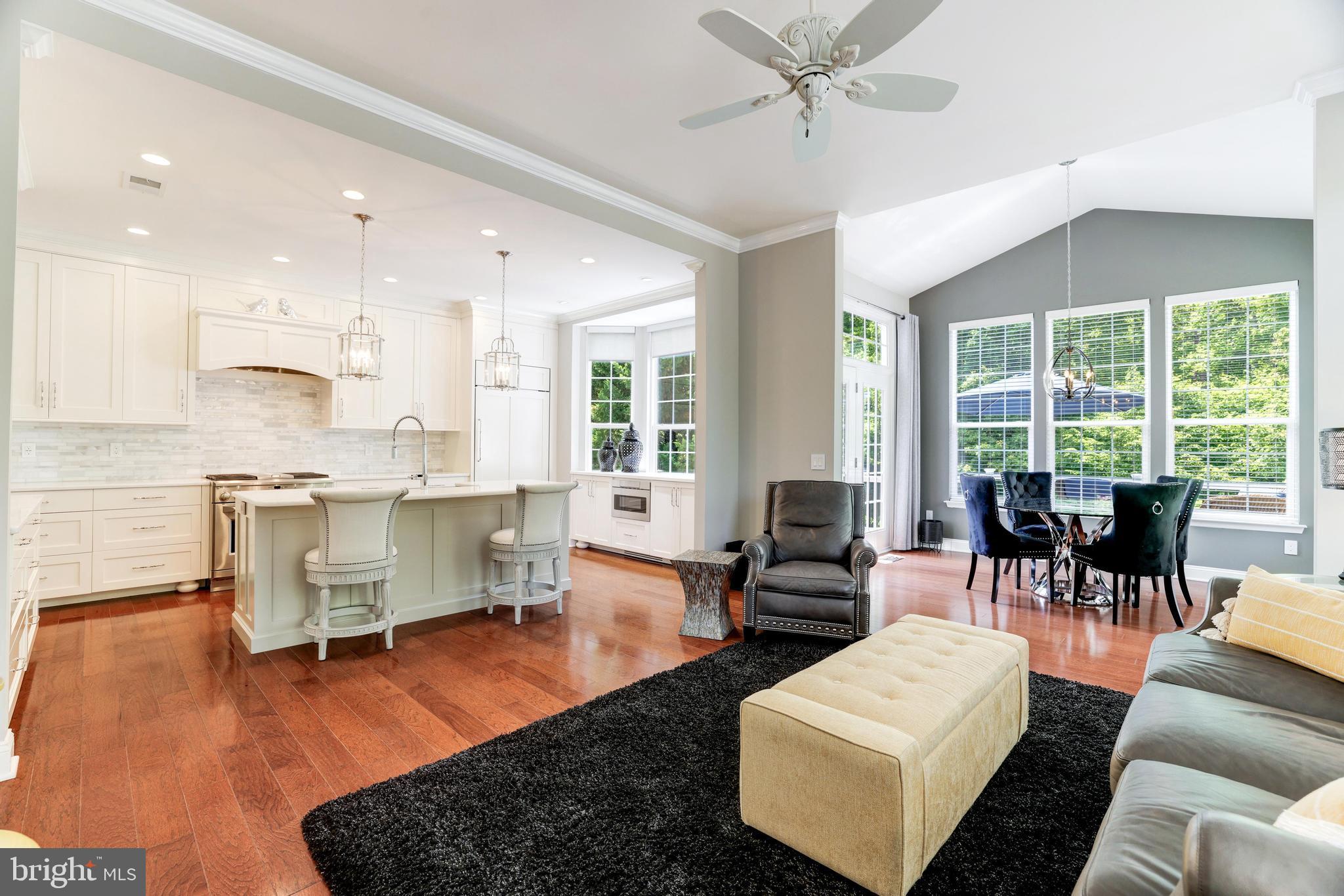 FOUR SEASONS IN HISTORIC VIRGINIA - Residential