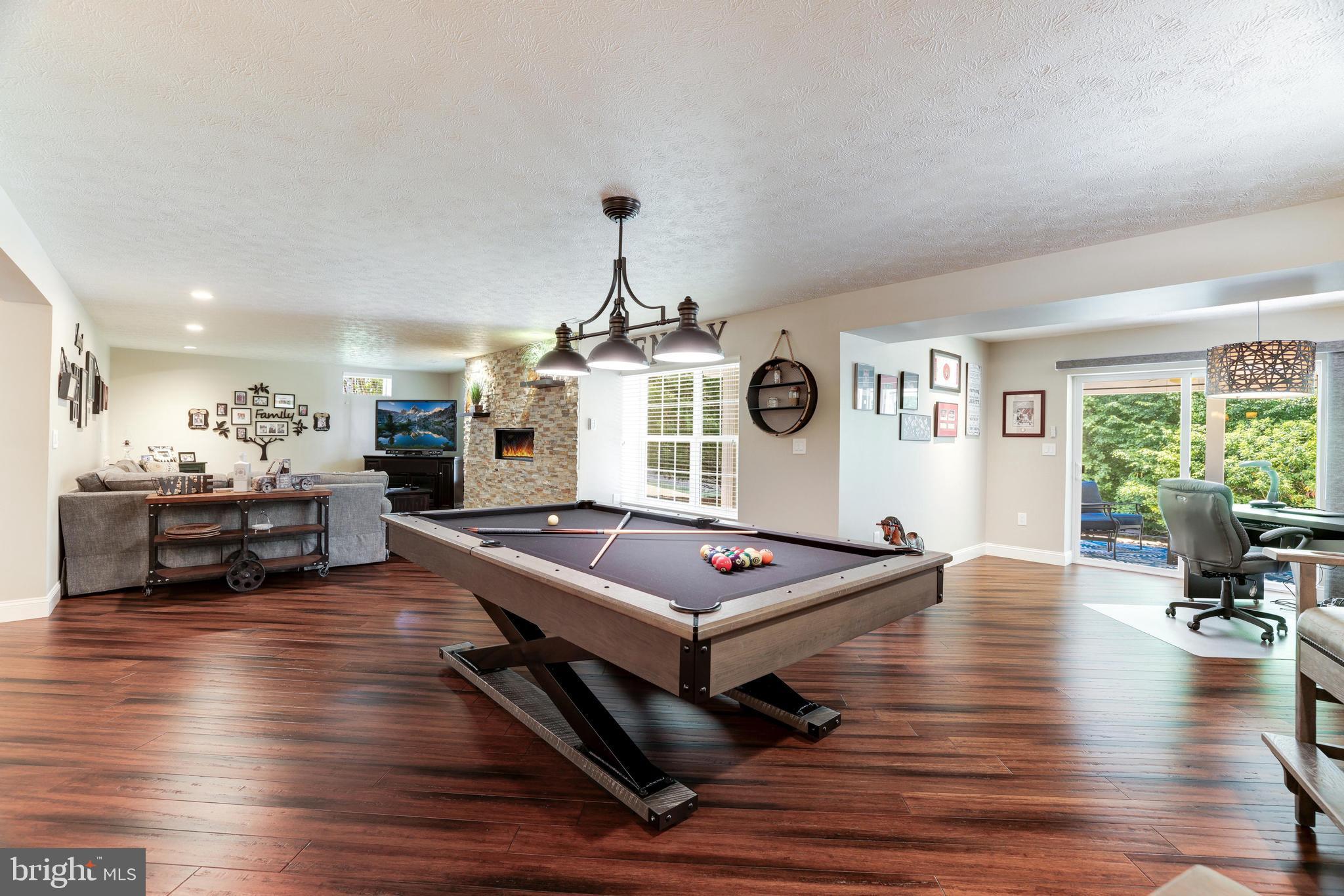 FOUR SEASONS IN HISTORIC VIRGINIA - Residential