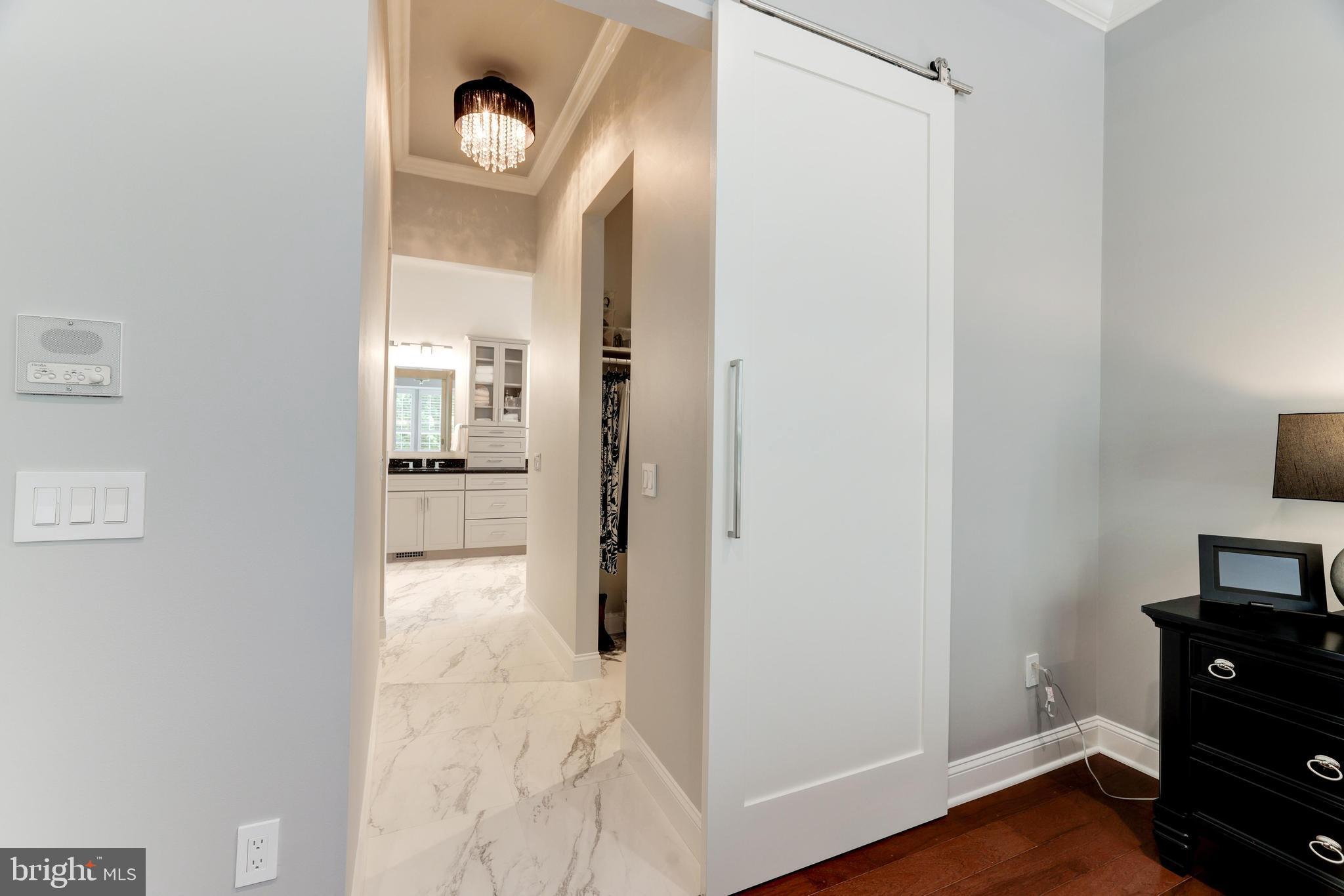 FOUR SEASONS IN HISTORIC VIRGINIA - Residential