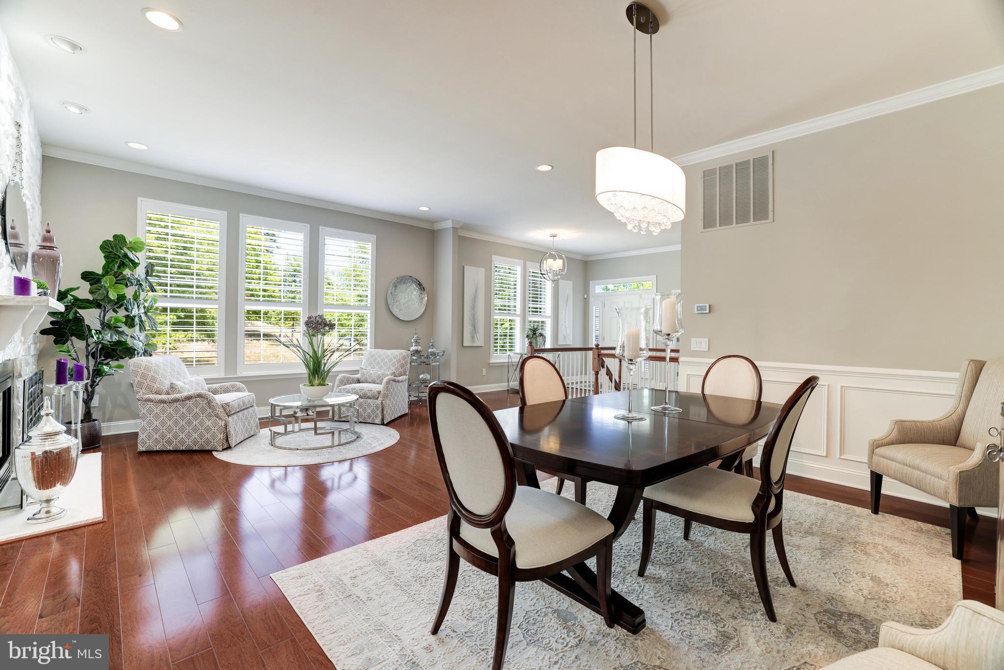 FOUR SEASONS IN HISTORIC VIRGINIA - Residential