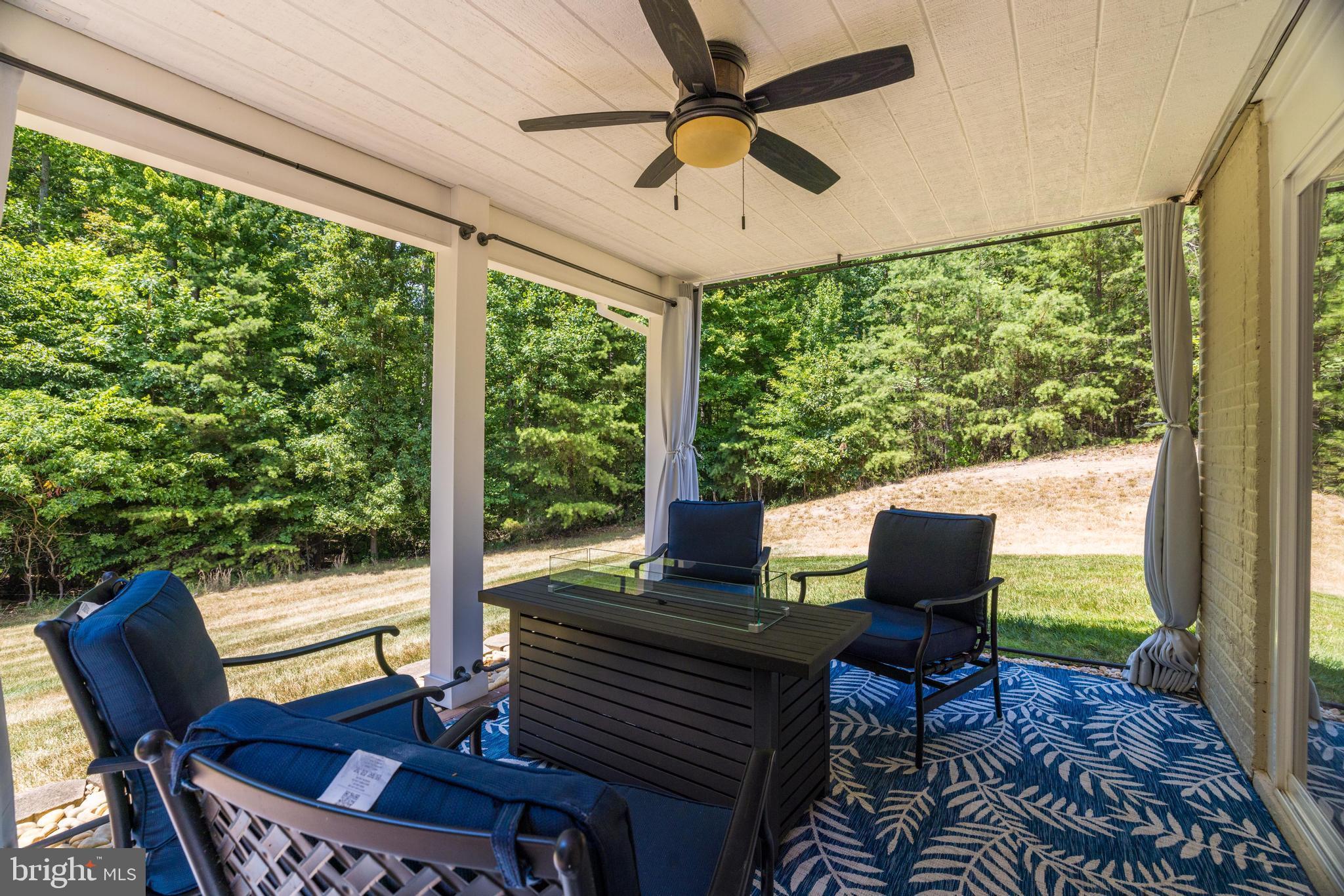 FOUR SEASONS IN HISTORIC VIRGINIA - Residential