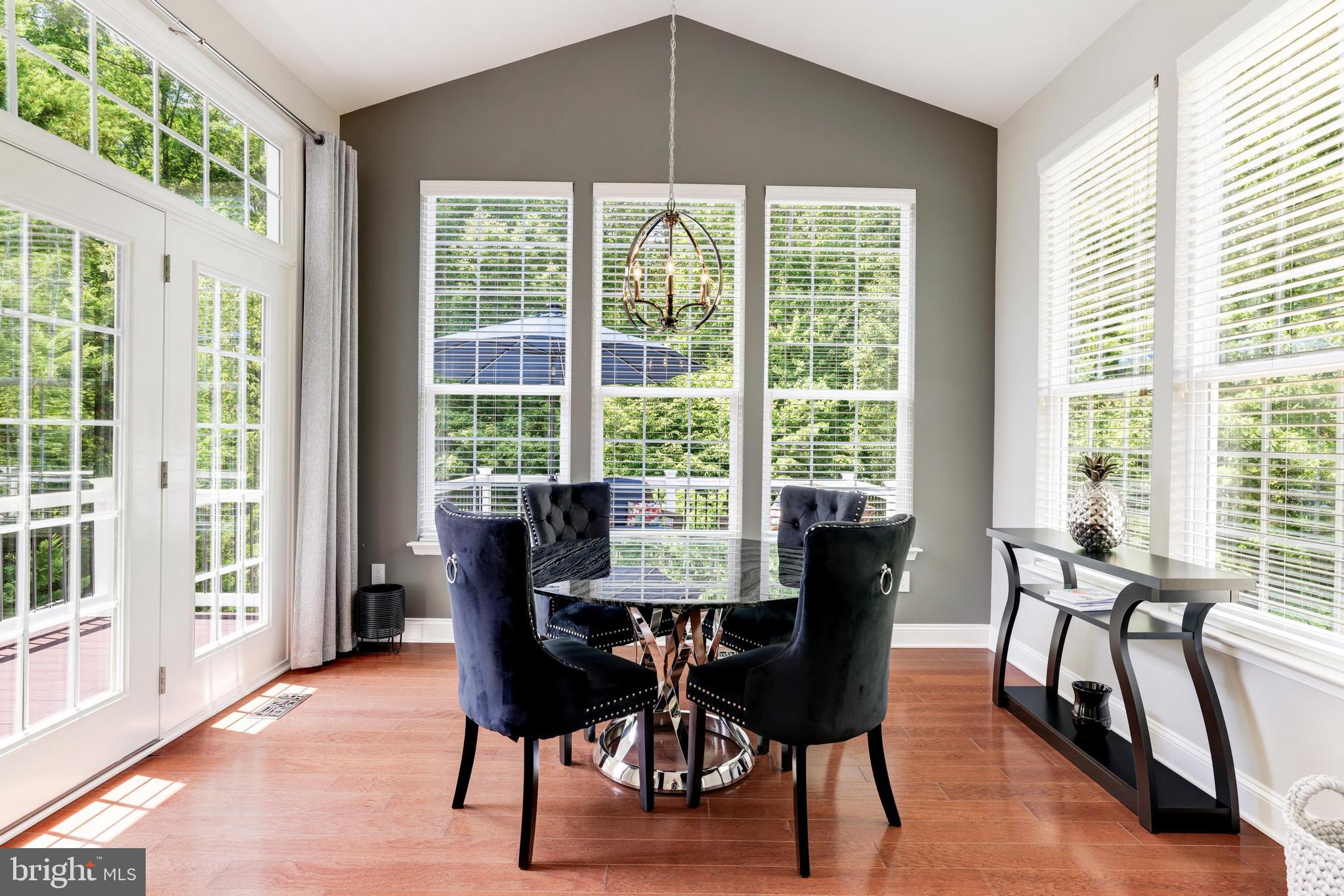 FOUR SEASONS IN HISTORIC VIRGINIA - Residential