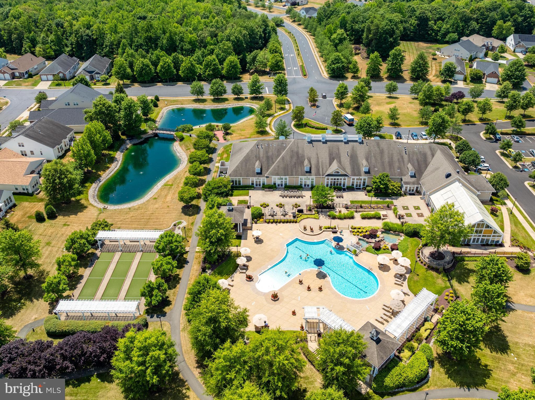 FOUR SEASONS IN HISTORIC VIRGINIA - Residential