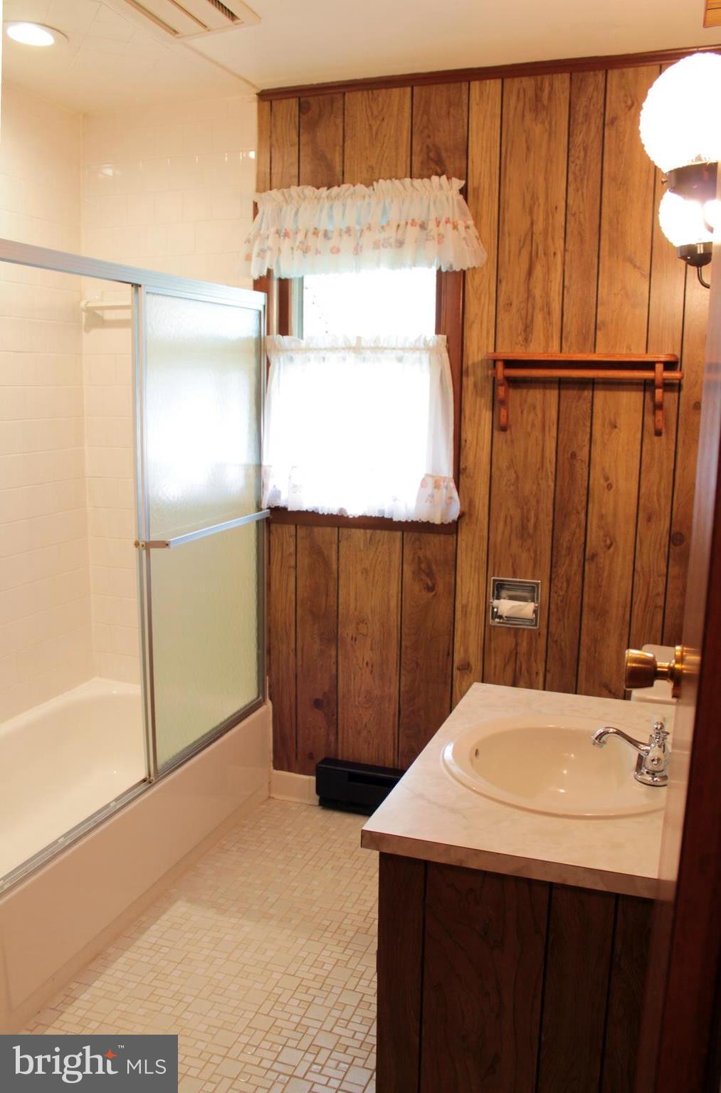 MYERSVILLE - Residential Lease