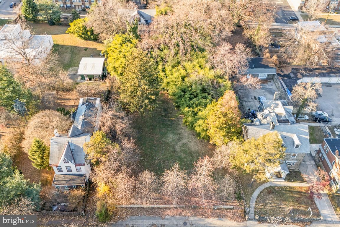 GERMANTOWN (EAST) - Land
