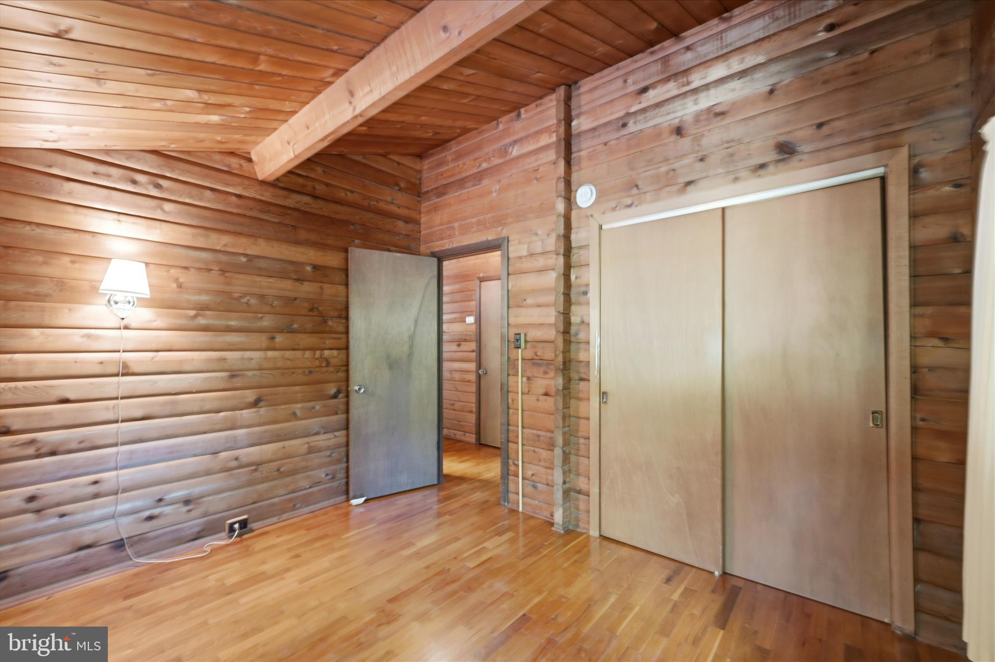 SHENANDOAH  SHORES - Residential