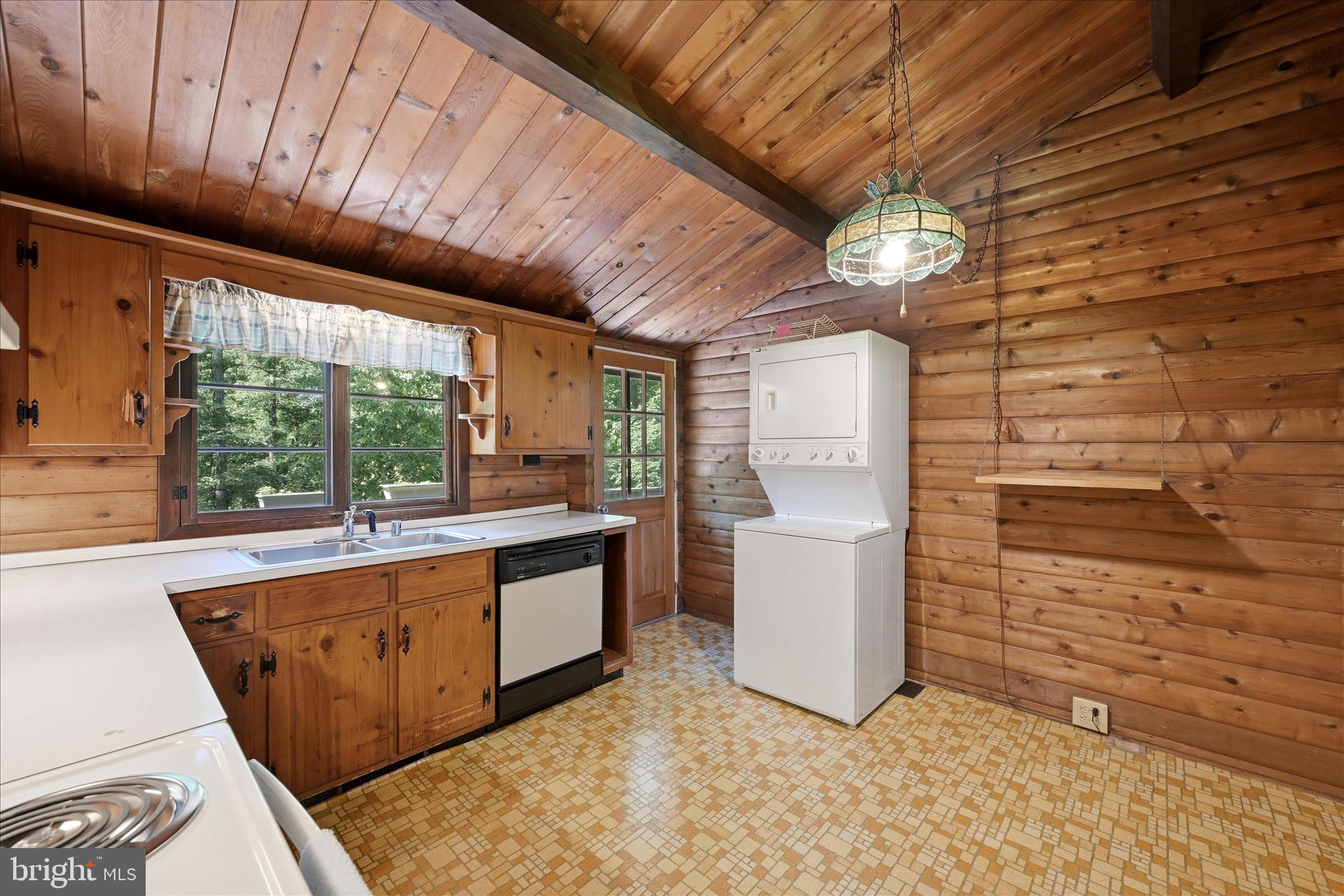 SHENANDOAH  SHORES - Residential