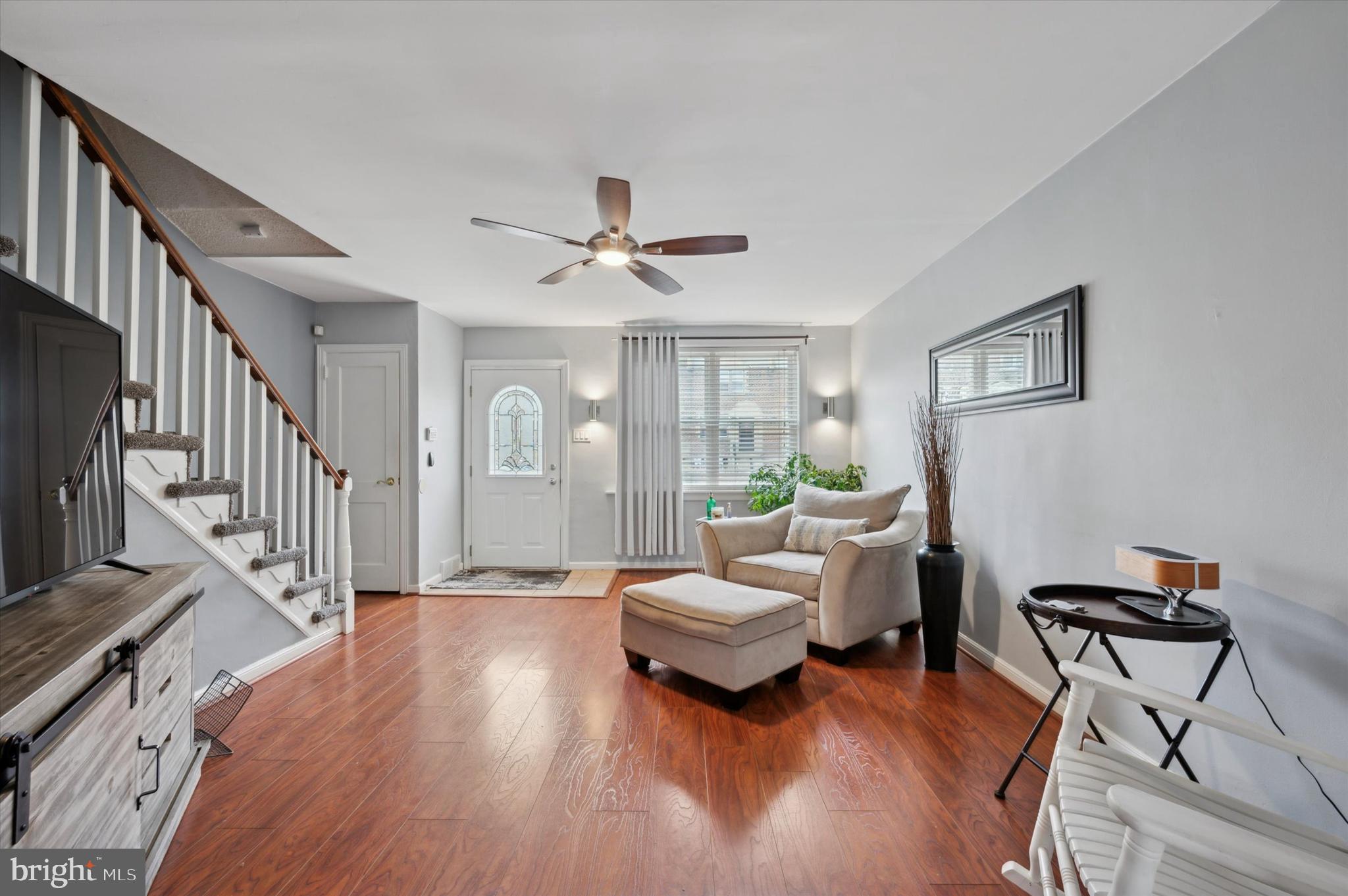 LAWNCREST - Residential