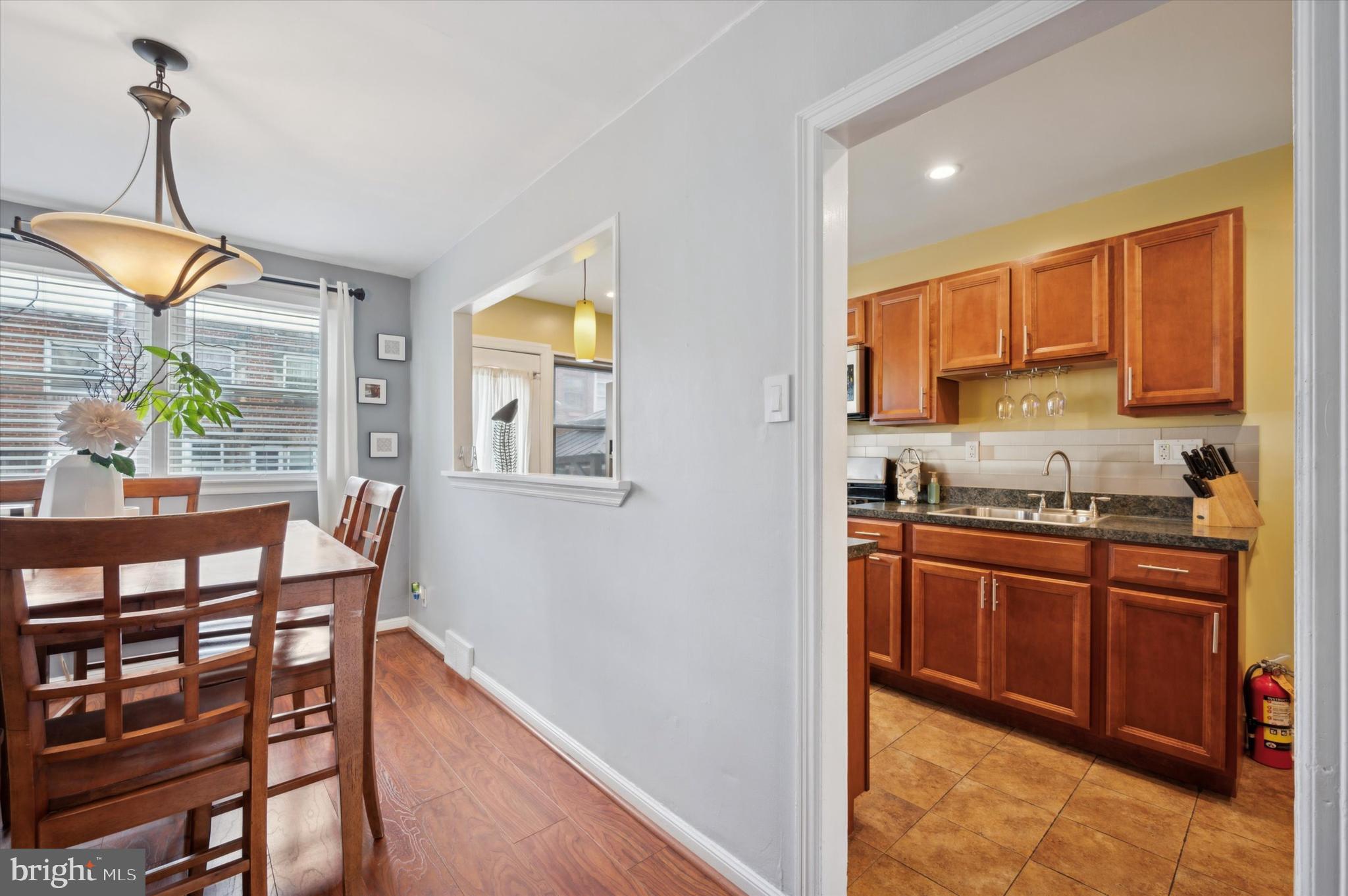 LAWNCREST - Residential