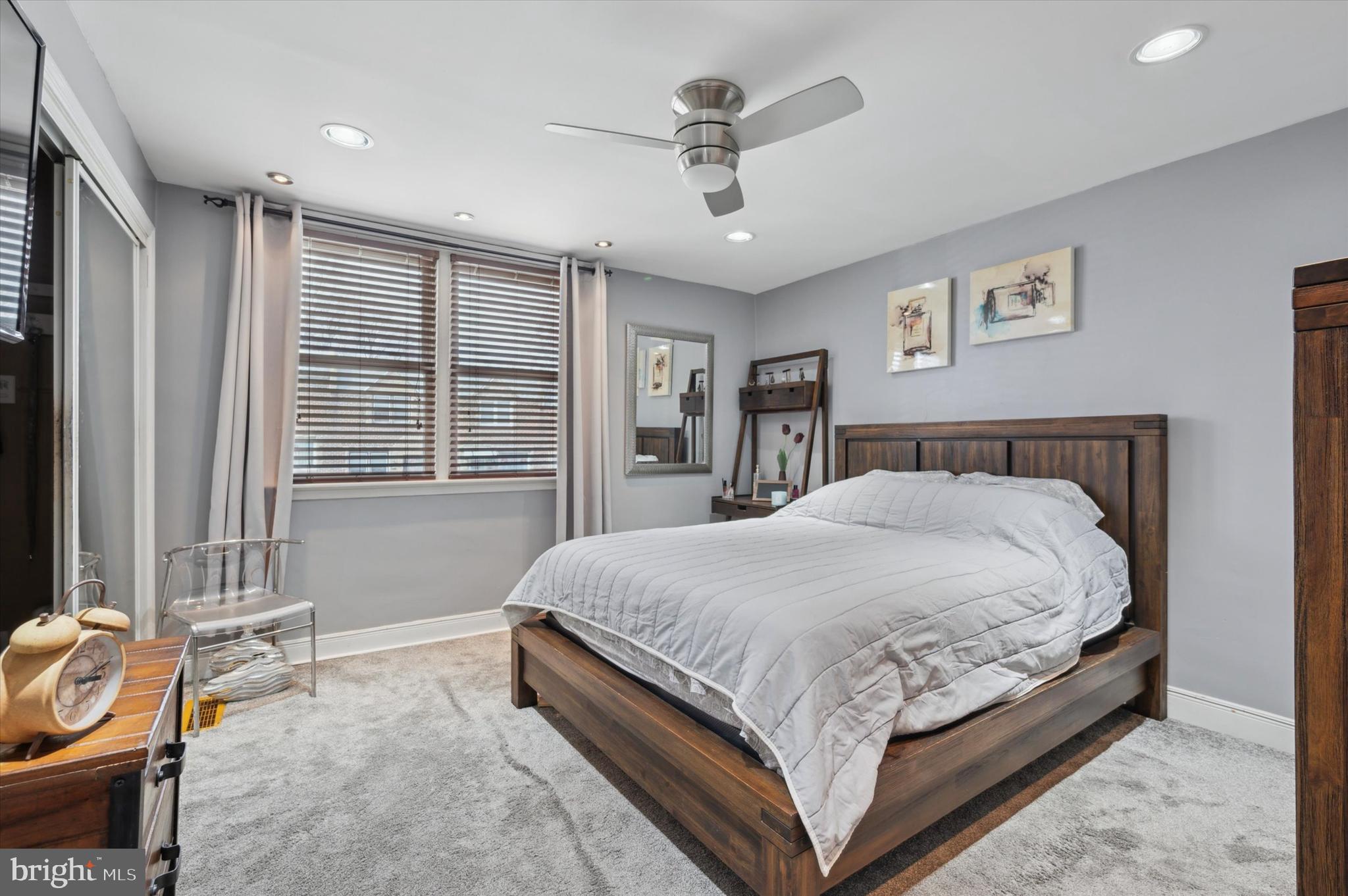 LAWNCREST - Residential