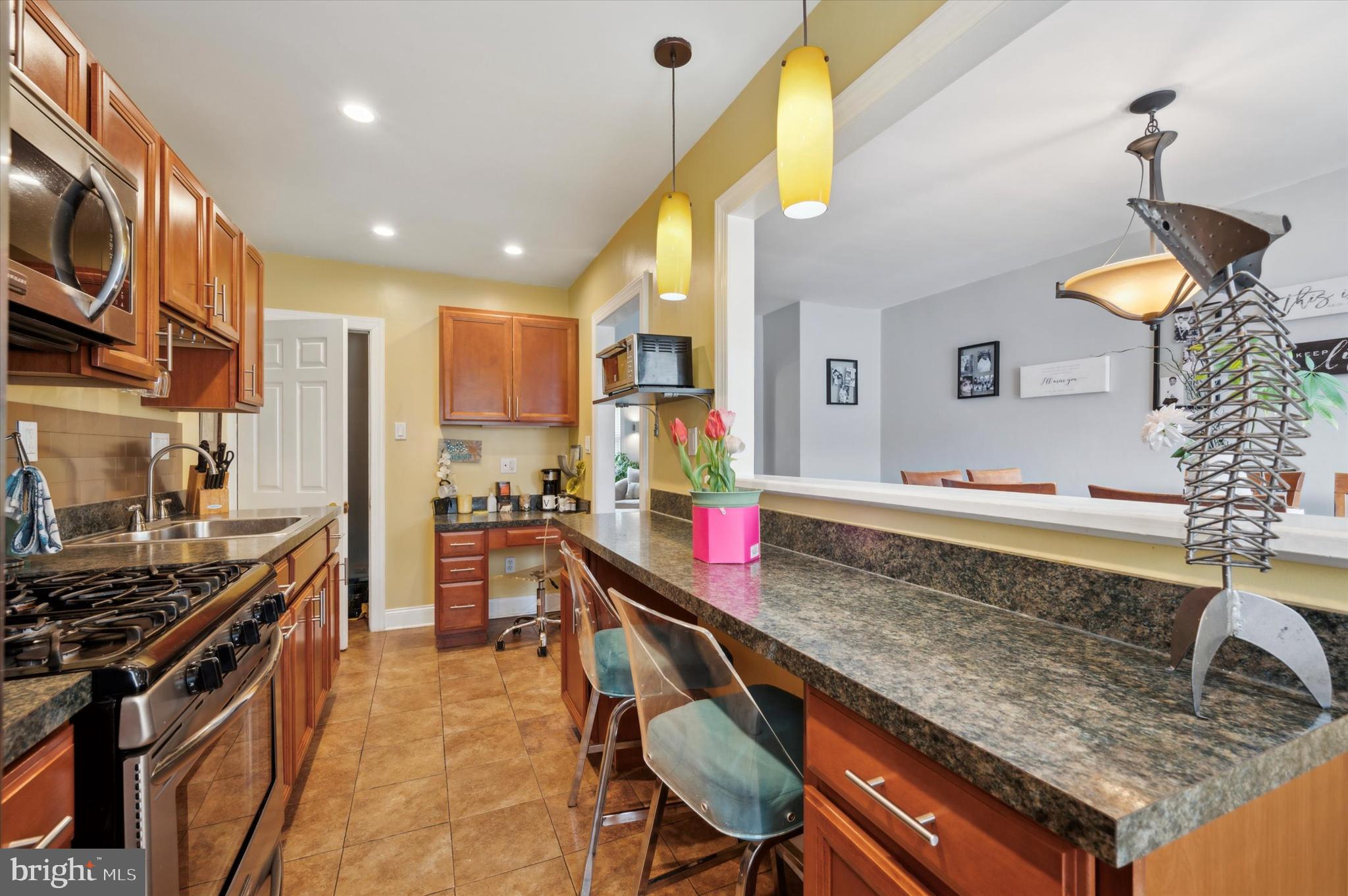 LAWNCREST - Residential