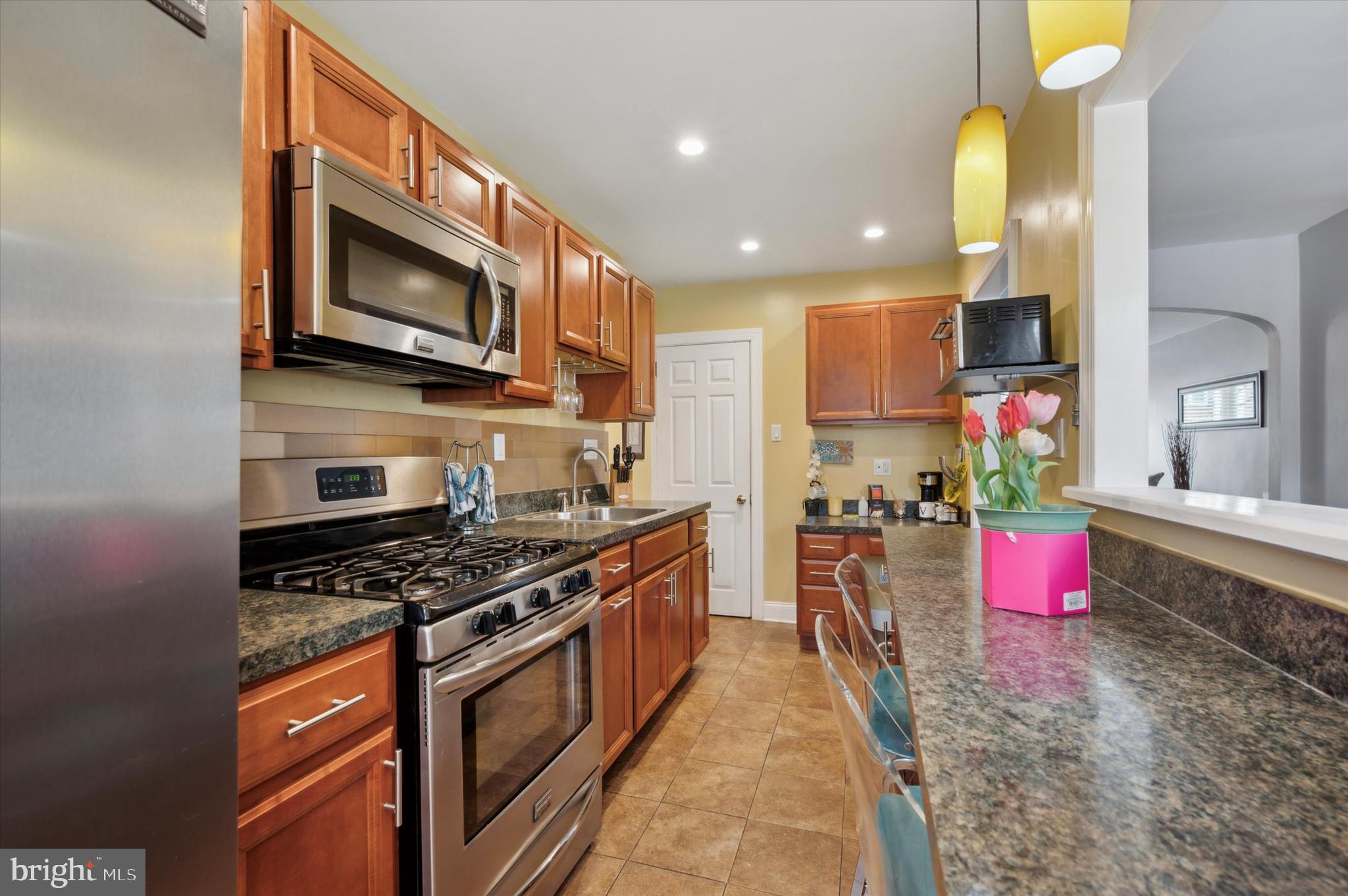 LAWNCREST - Residential