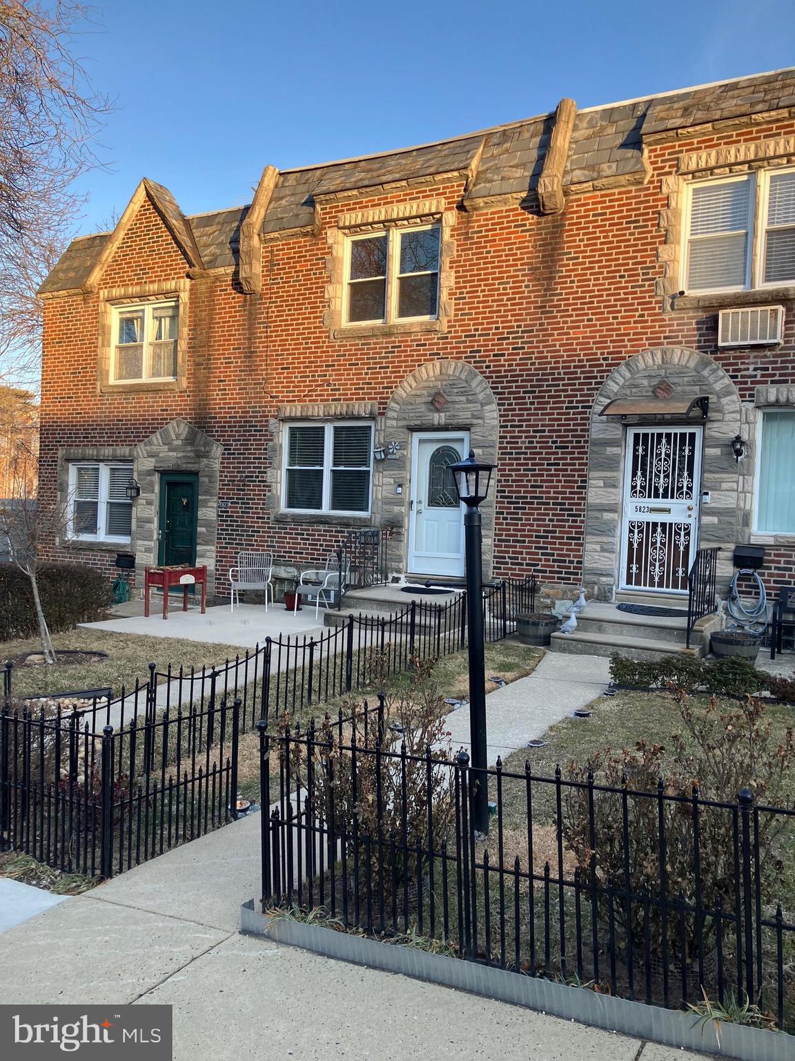 LAWNCREST - Residential