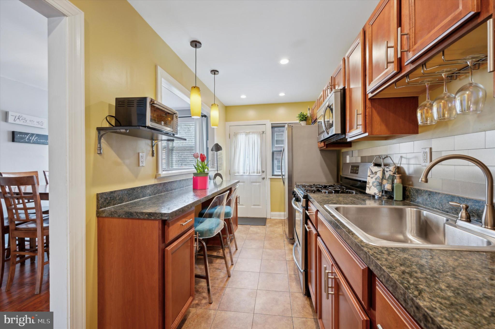 LAWNCREST - Residential