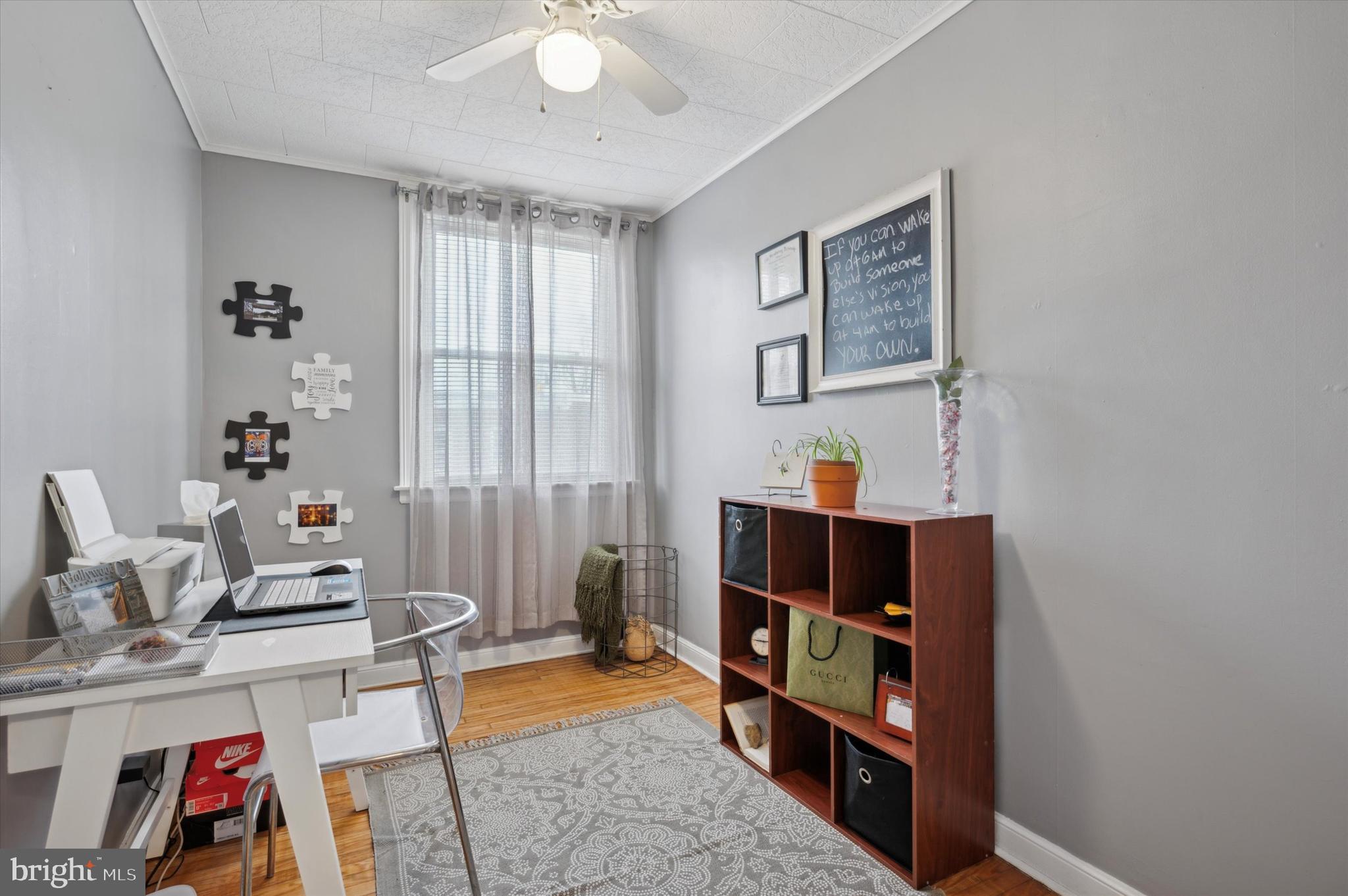 LAWNCREST - Residential