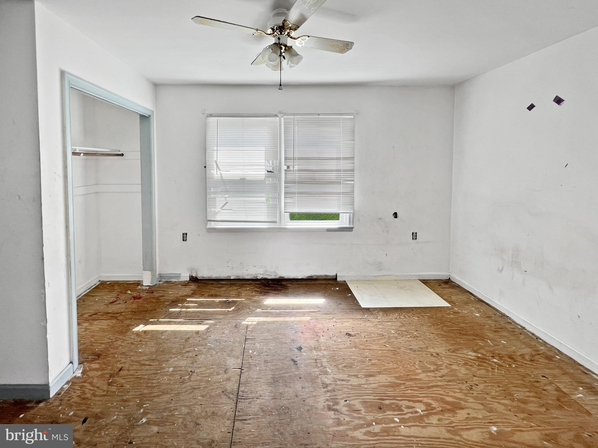 PATRICK HENRY ESTATES - Residential