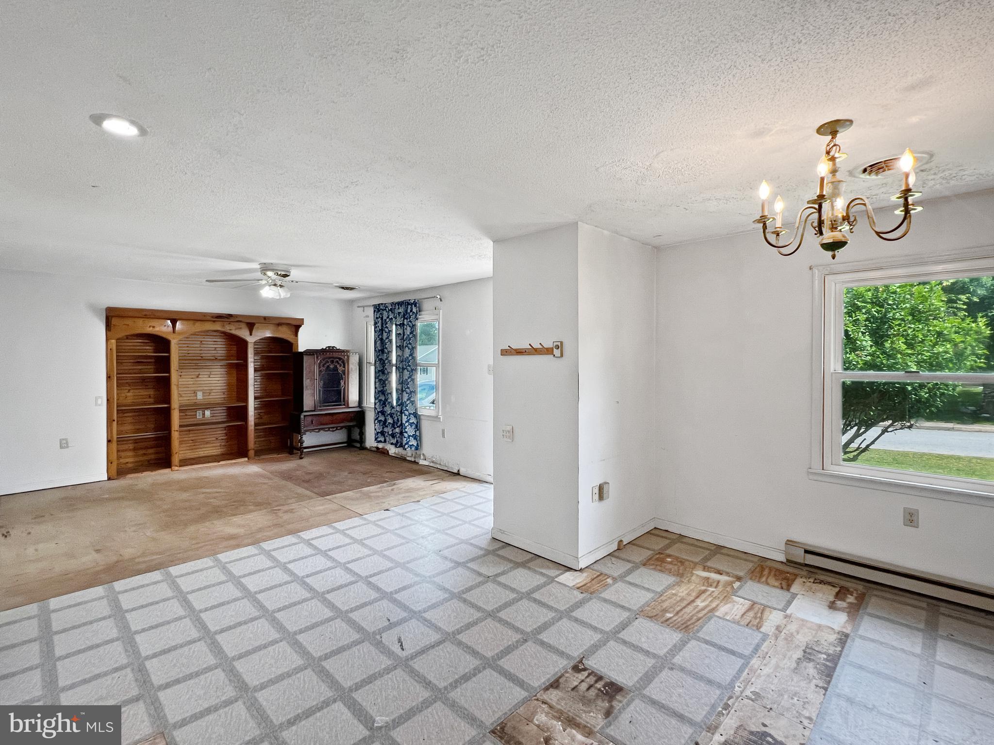 PATRICK HENRY ESTATES - Residential