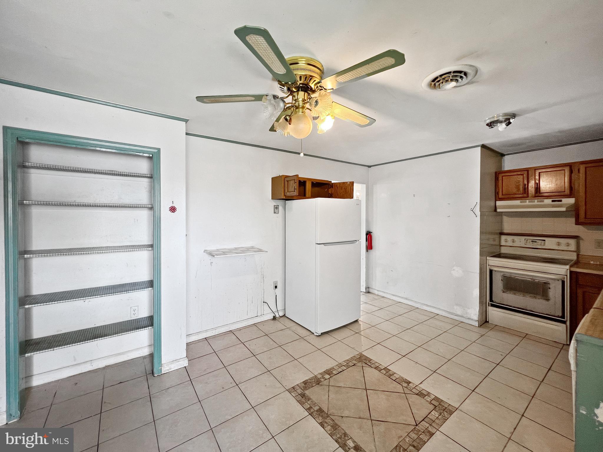 PATRICK HENRY ESTATES - Residential