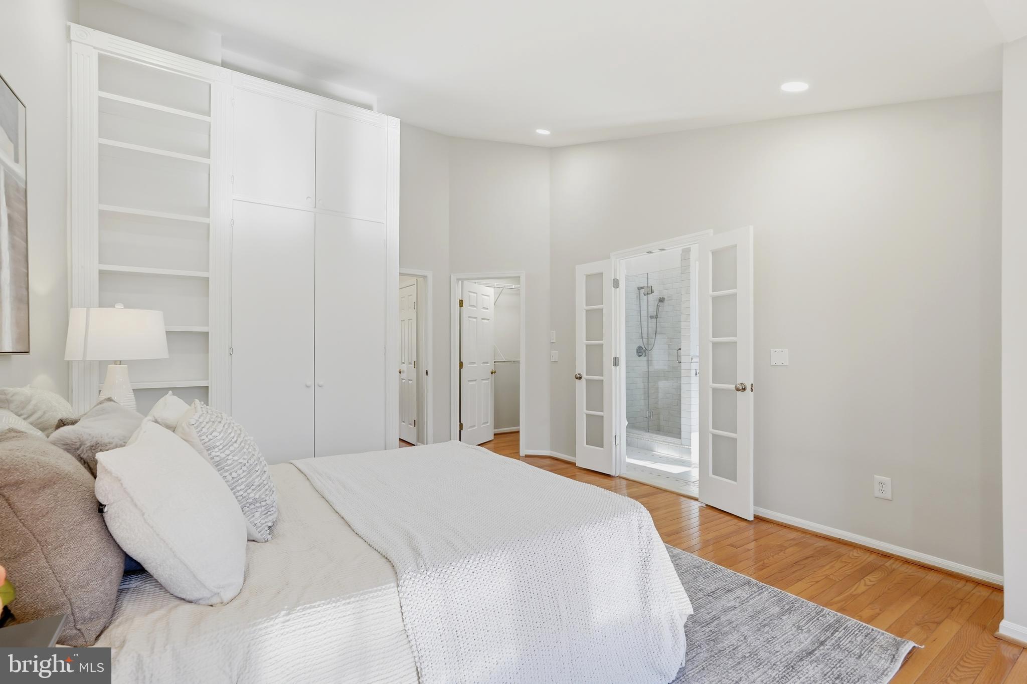 WINDSOR PARK - Residential