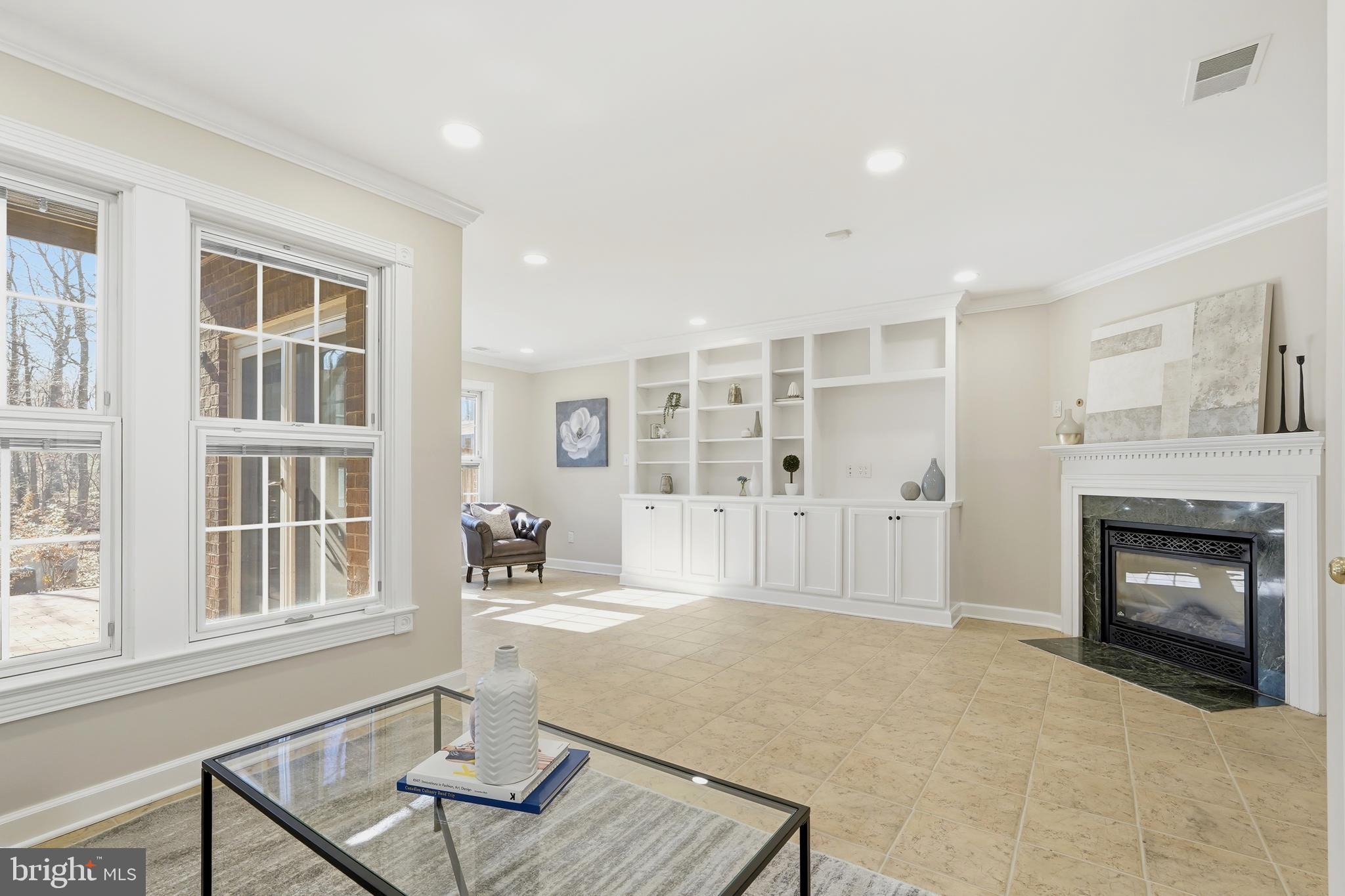 WINDSOR PARK - Residential