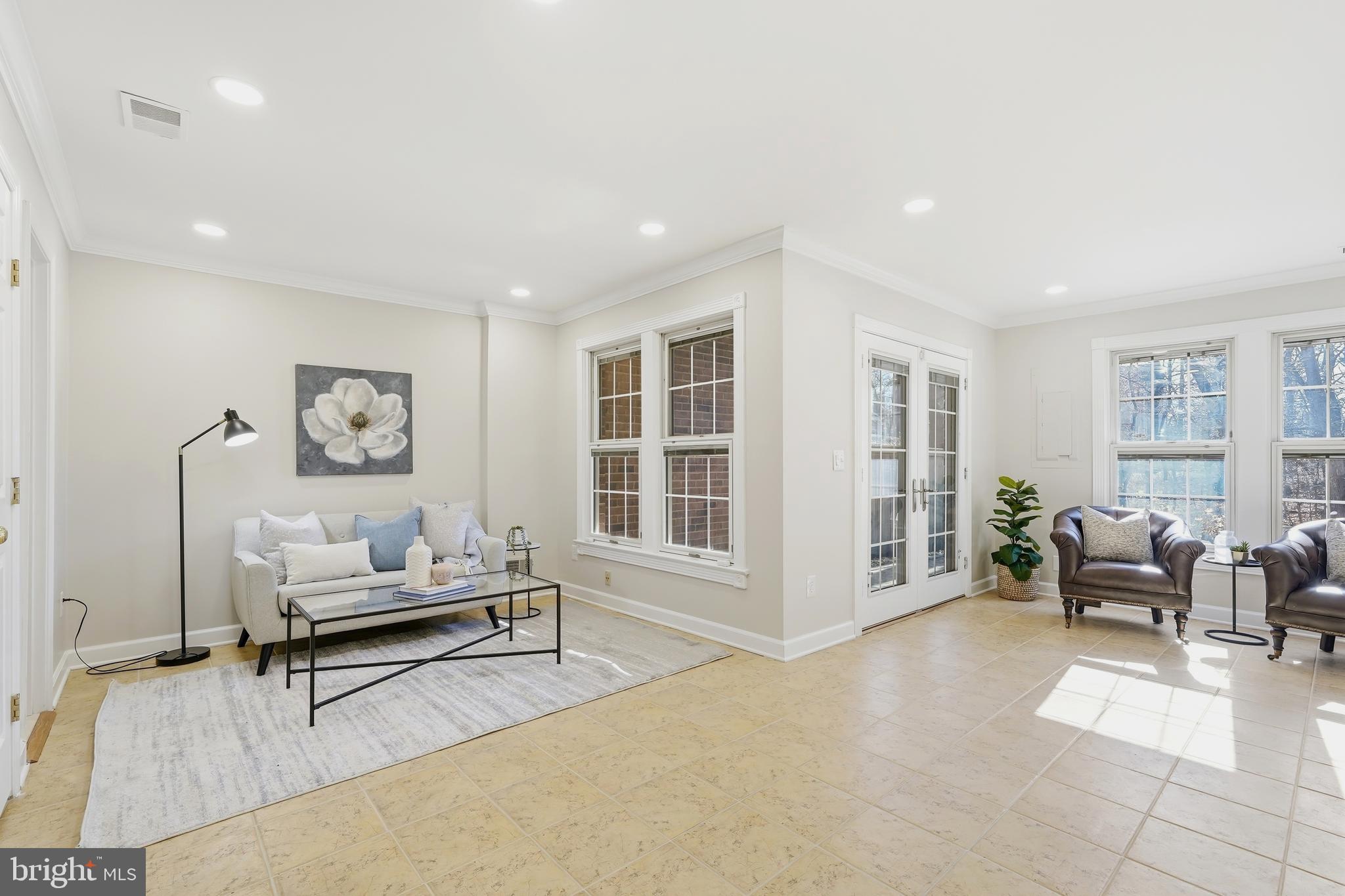 WINDSOR PARK - Residential