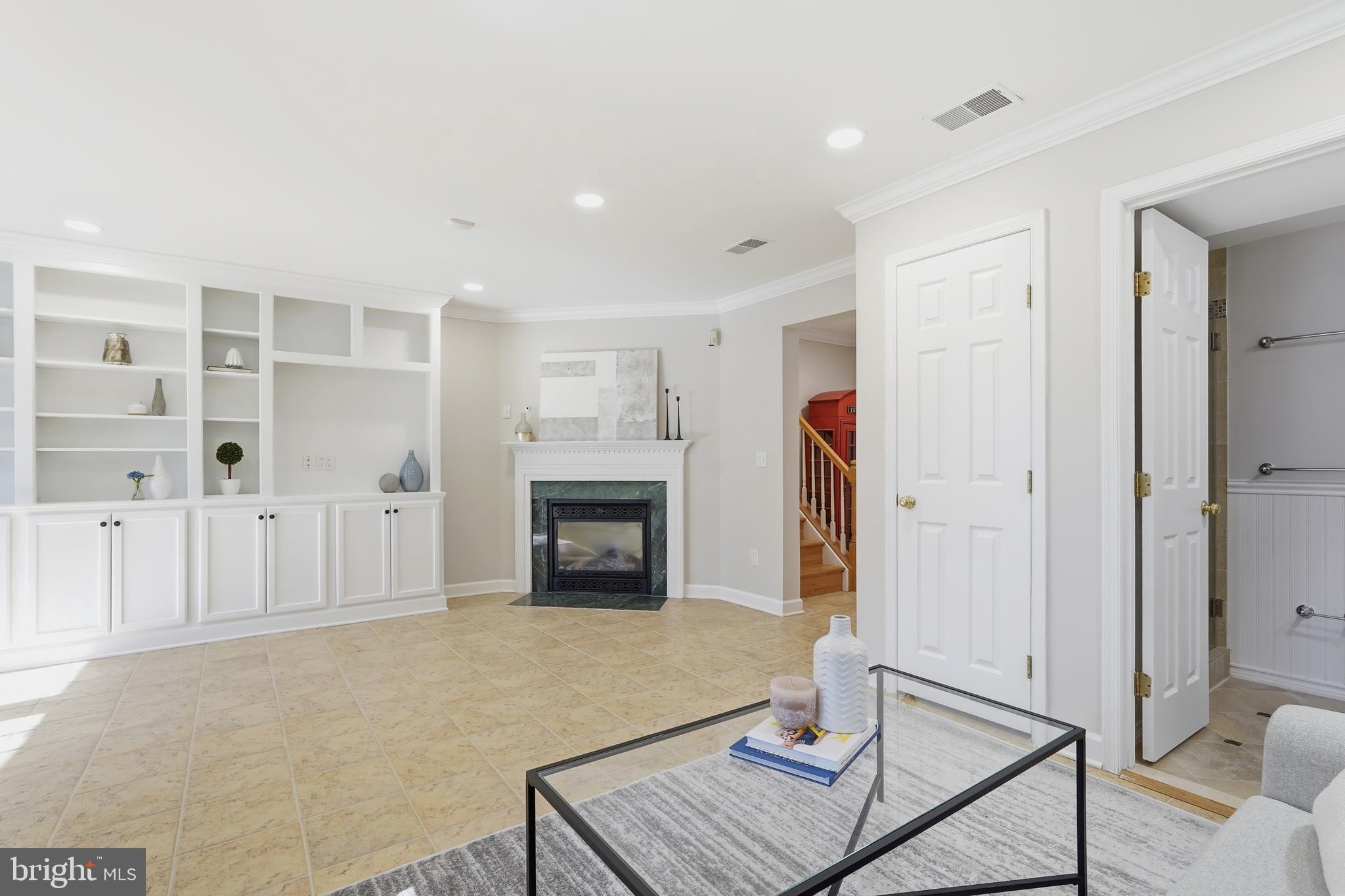 WINDSOR PARK - Residential