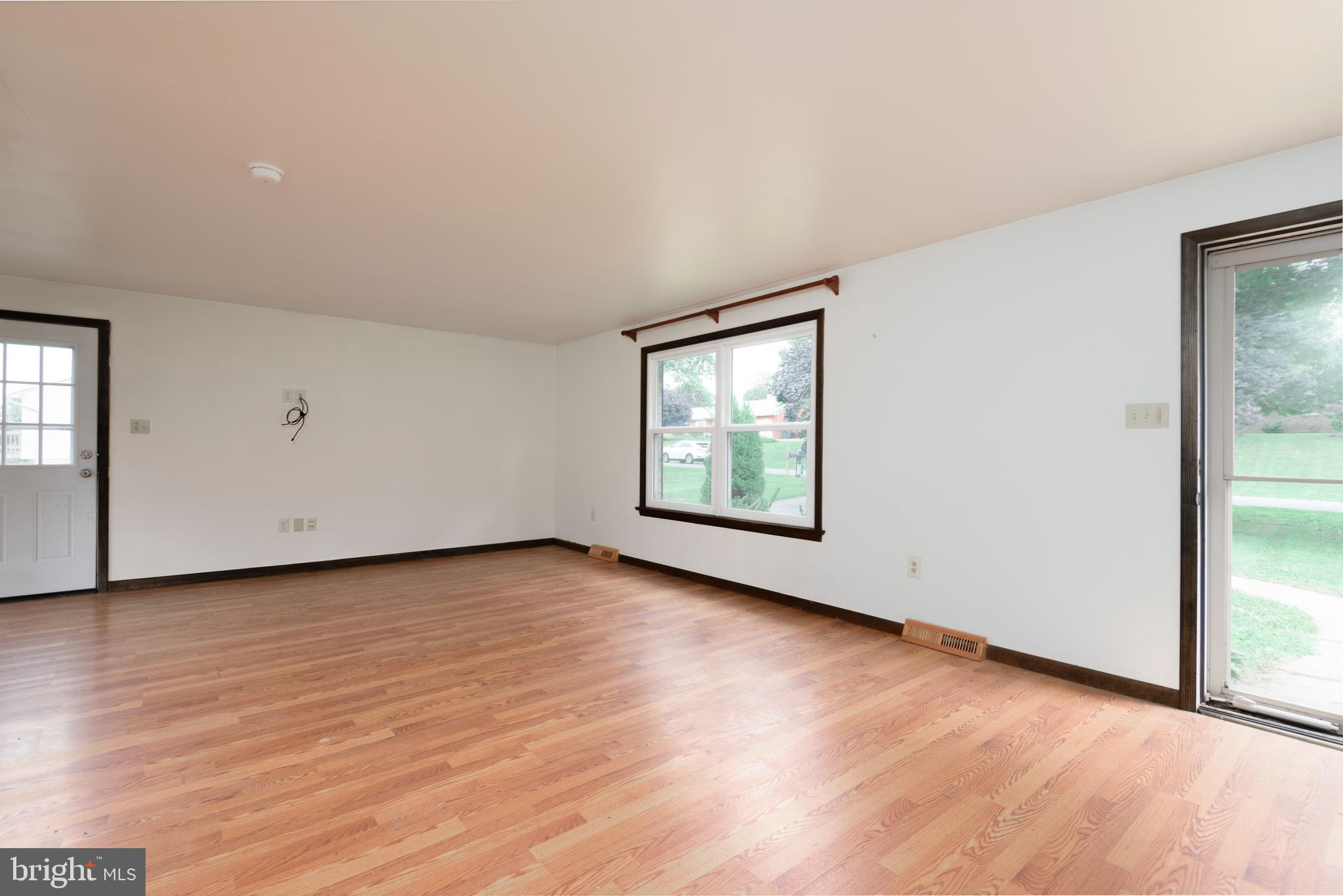 19 SPRINGSIDE DRIVE