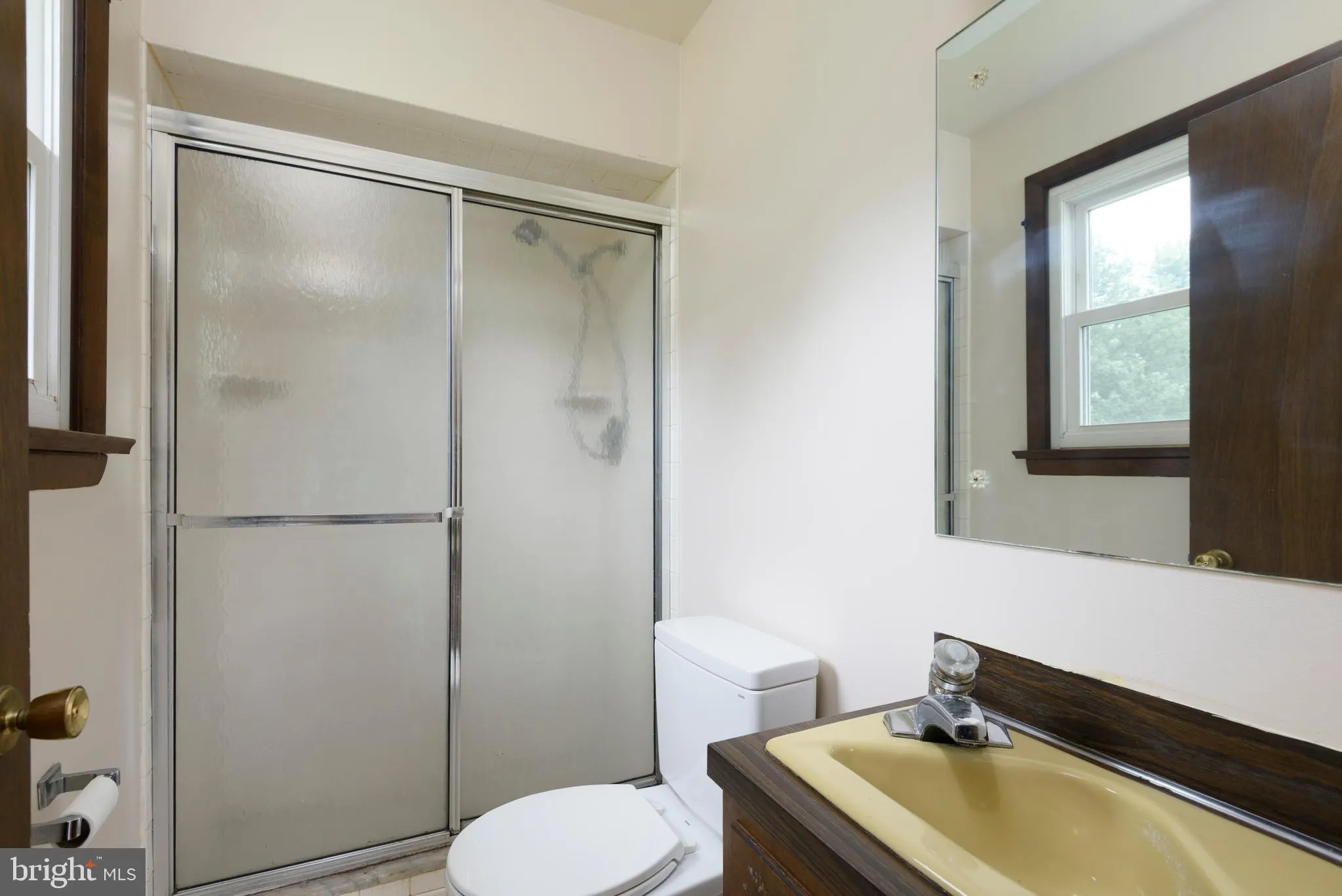 Quarryville, Pennsylvania 17566, United States, 3 Bedrooms Bedrooms, ,2 BathroomsBathrooms,Residential,Pending,200686