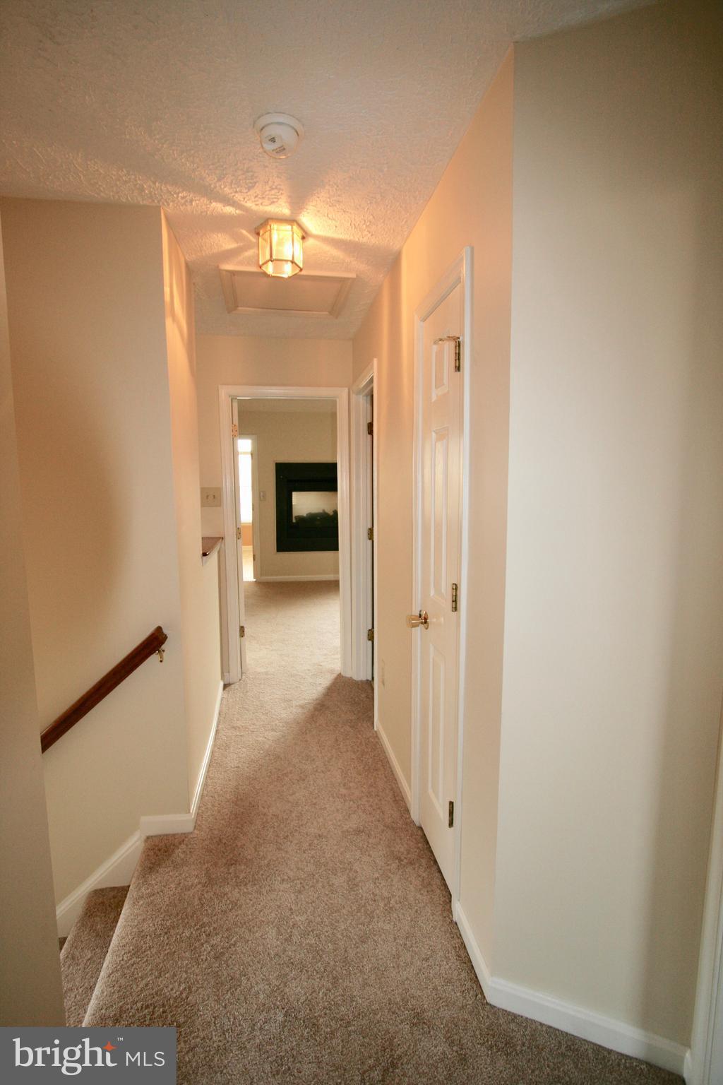 CONSTANT FRIENDSHIP - Residential Lease