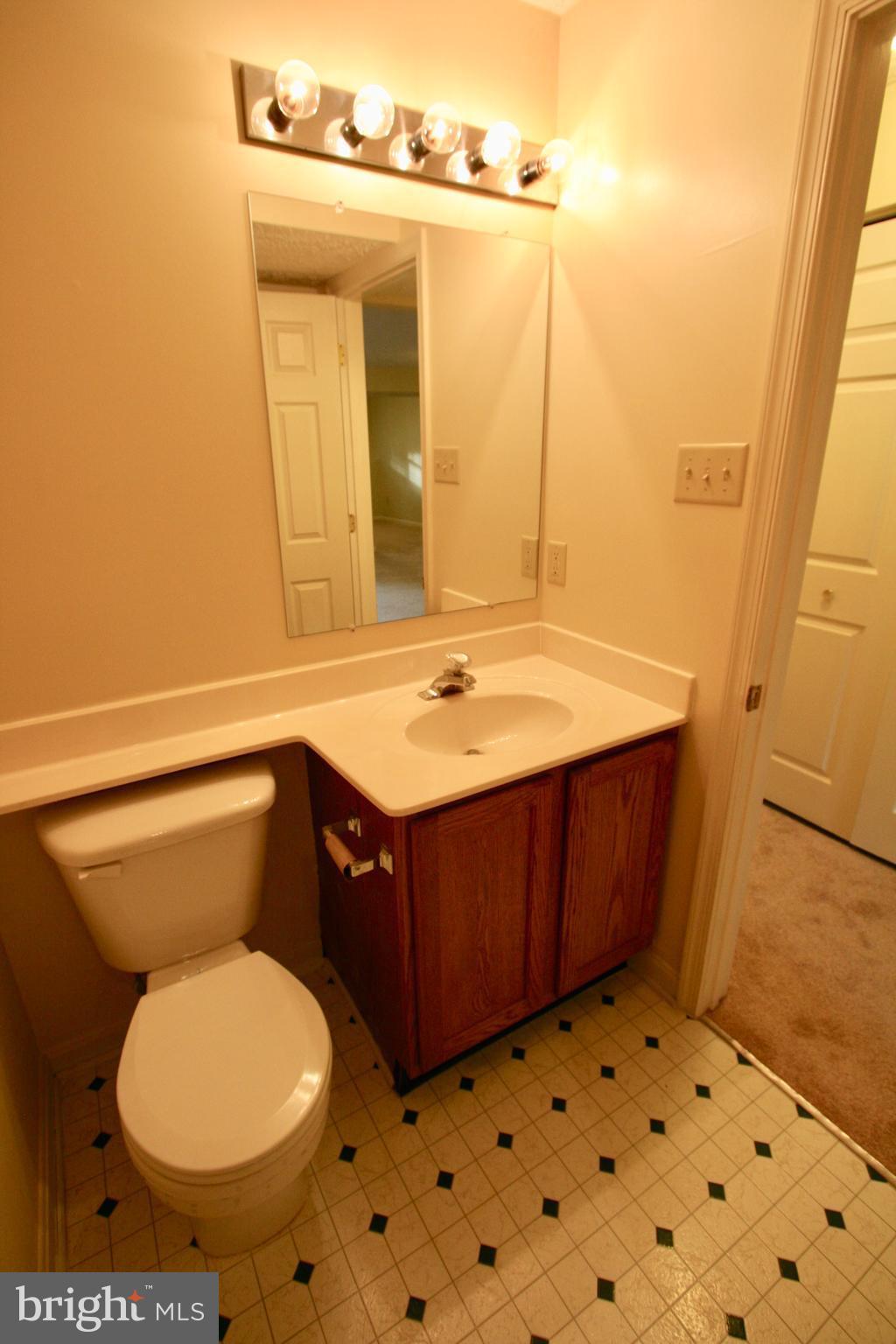 CONSTANT FRIENDSHIP - Residential Lease