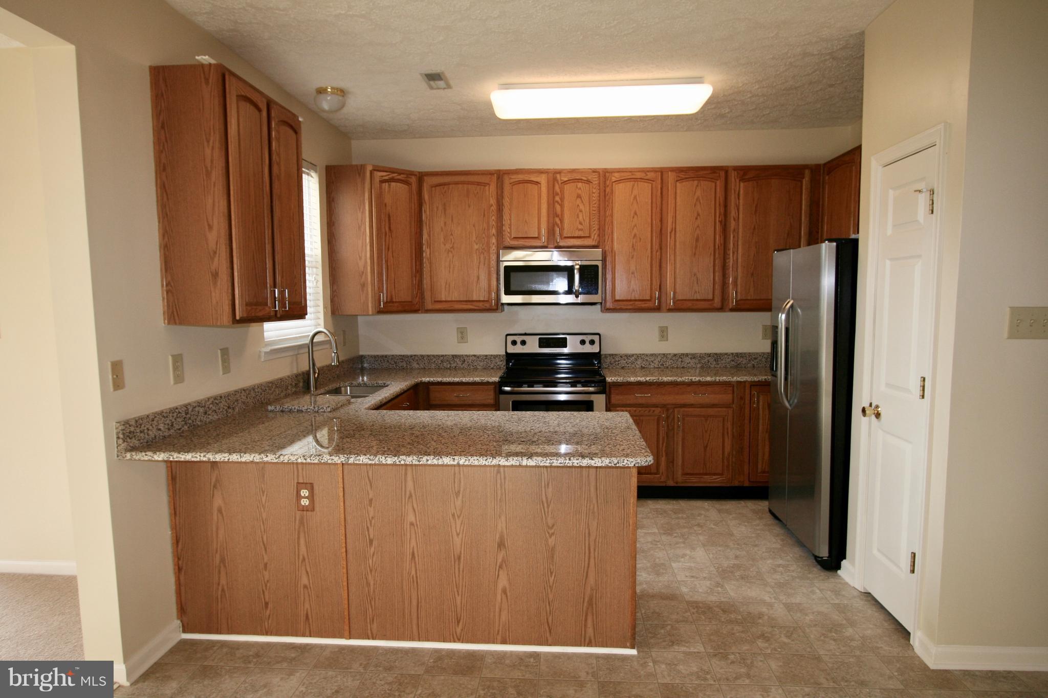 CONSTANT FRIENDSHIP - Residential Lease