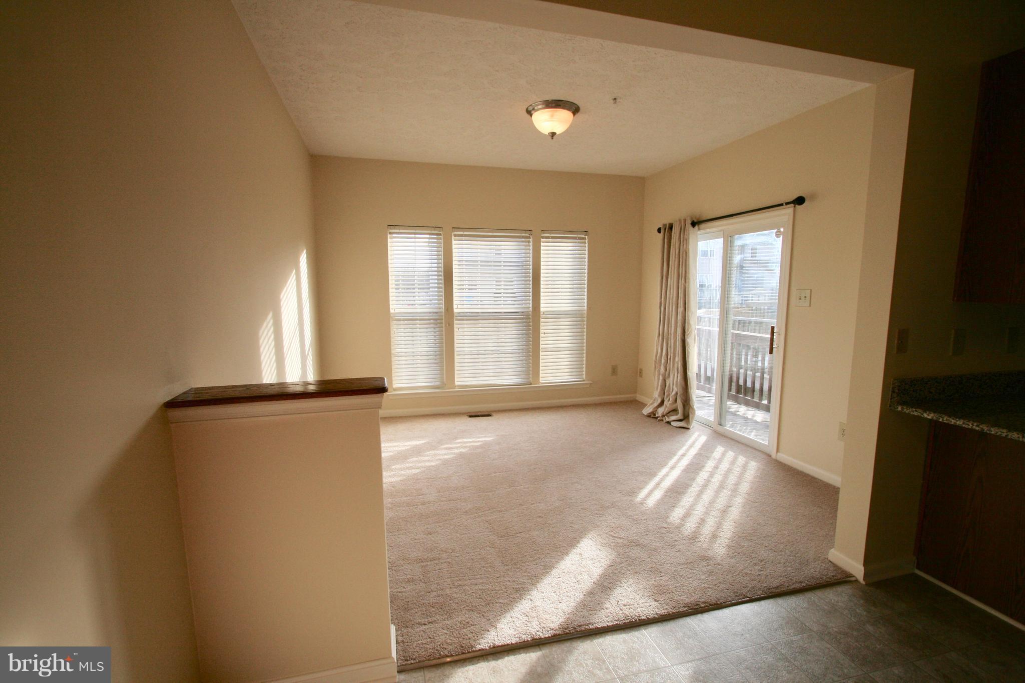 CONSTANT FRIENDSHIP - Residential Lease