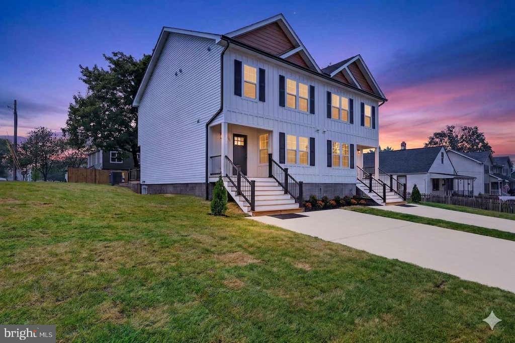 Photo of 231 Mosby Lane, FRONT ROYAL, VA 22630 (MLS # VAWR2014976)