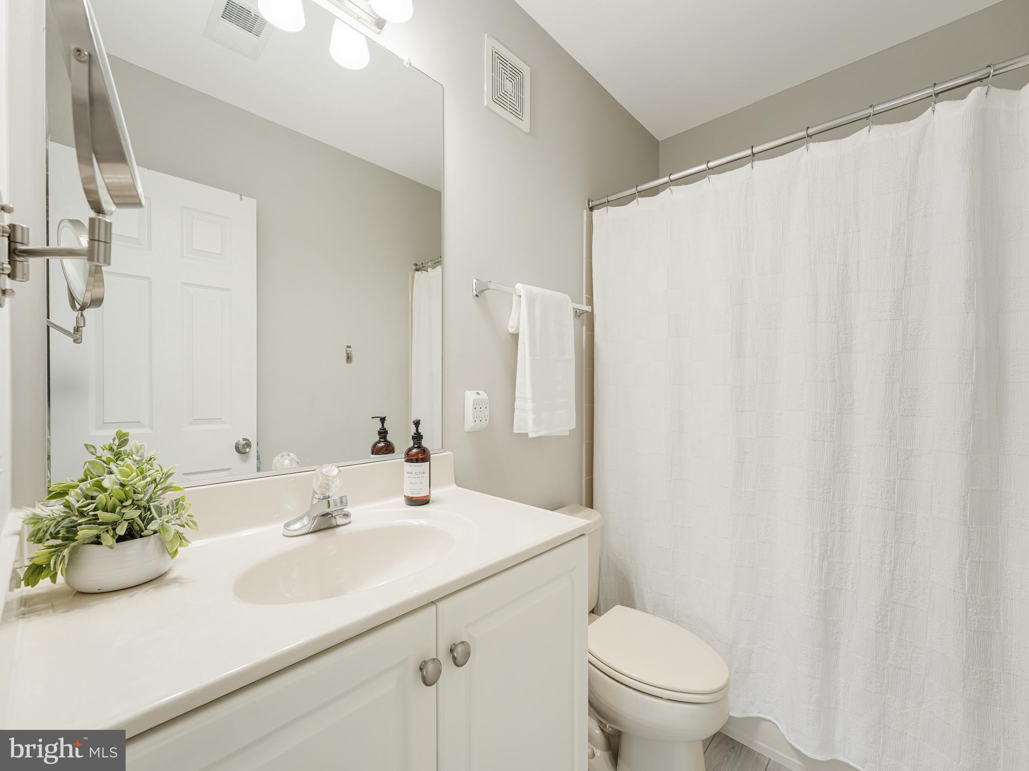 THE RIDGES @ BELMONT COUNTRY CLUB - Residential