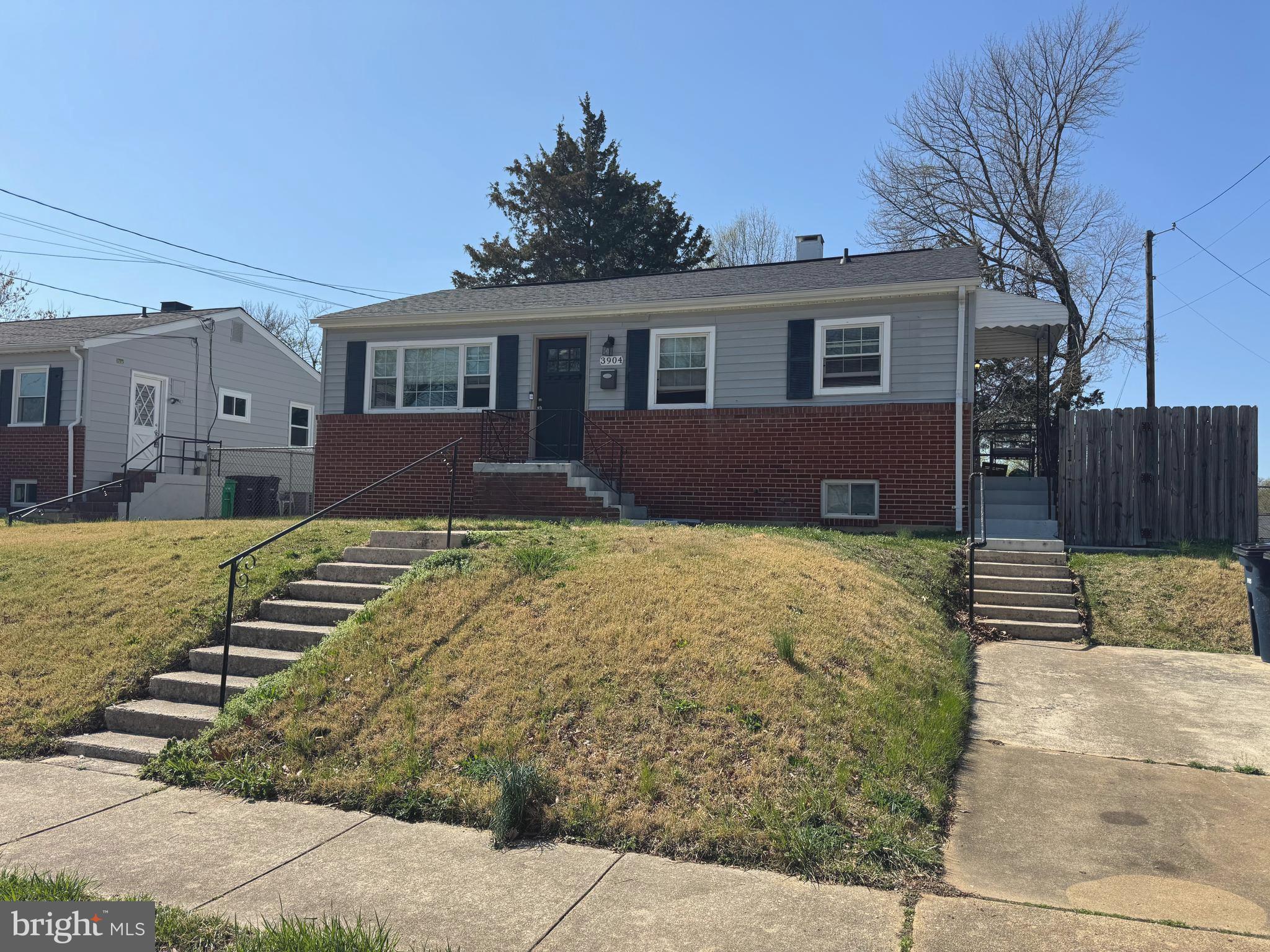 3904 THORNWOOD ROAD