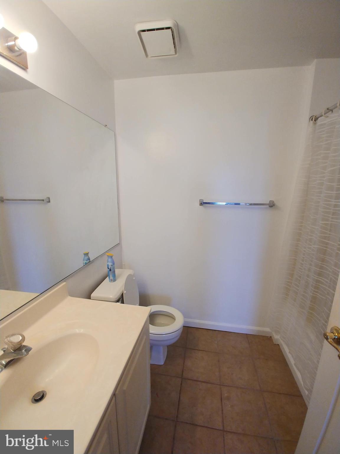 STRATFORD CONDOS - Residential Lease