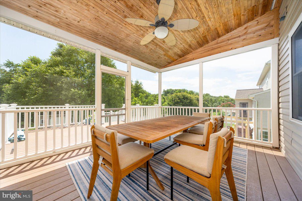 WOODSYDE ESTATES - Residential