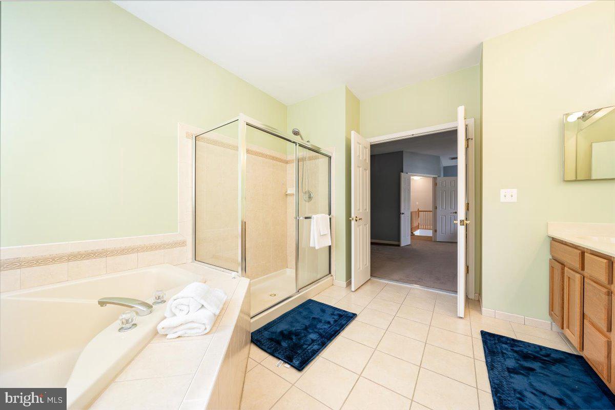 WOODSYDE ESTATES - Residential