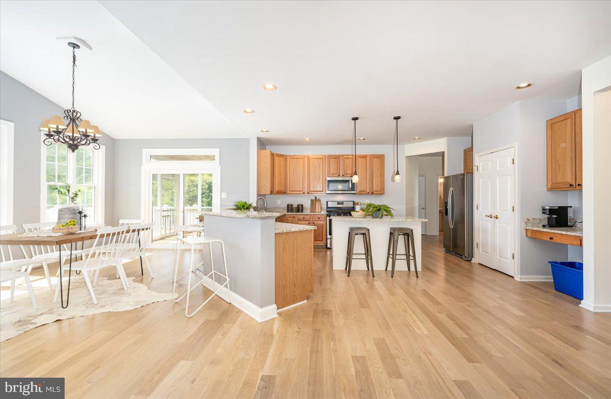 WOODSYDE ESTATES - Residential