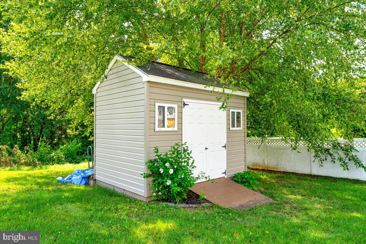 WOODSYDE ESTATES - Residential