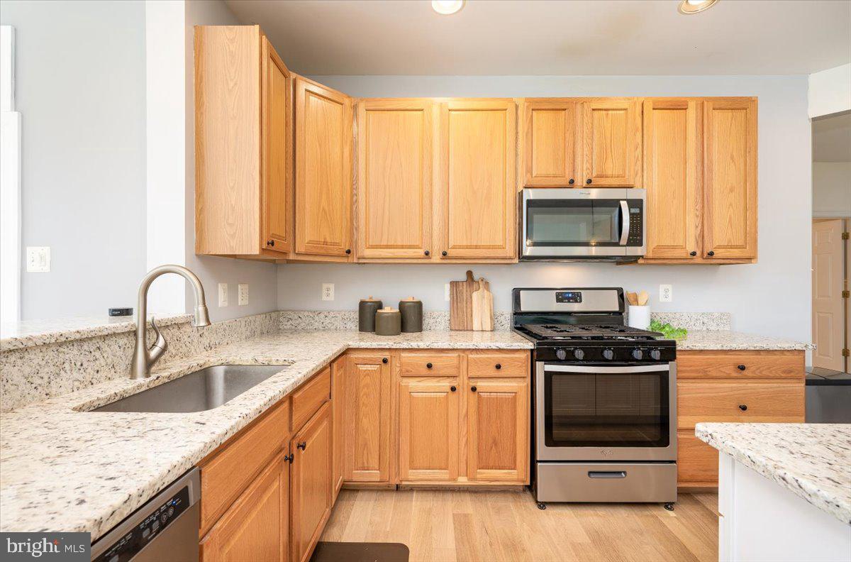 WOODSYDE ESTATES - Residential