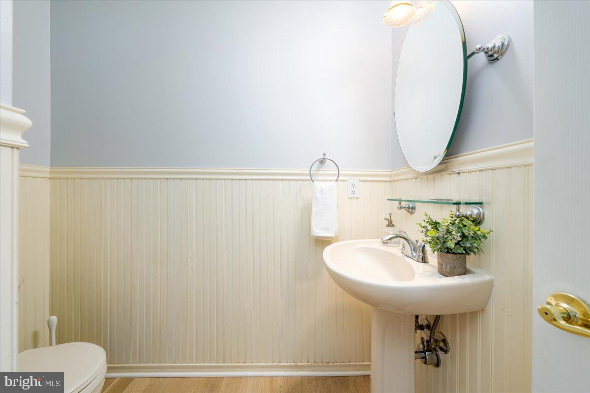 WOODSYDE ESTATES - Residential