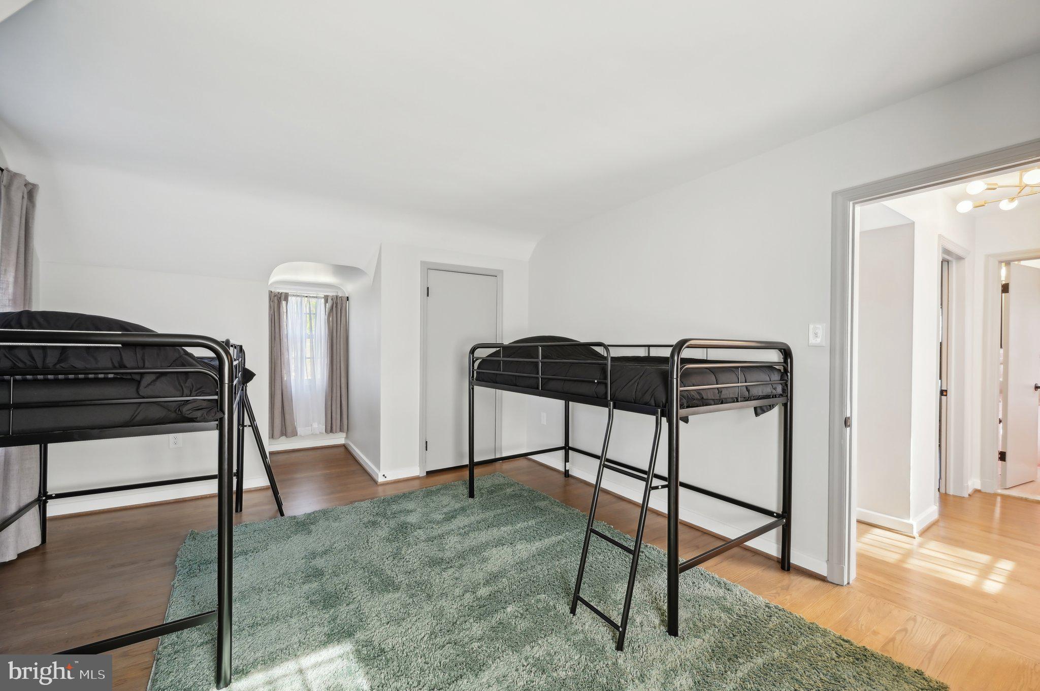 GRAHAM PLACE - Residential