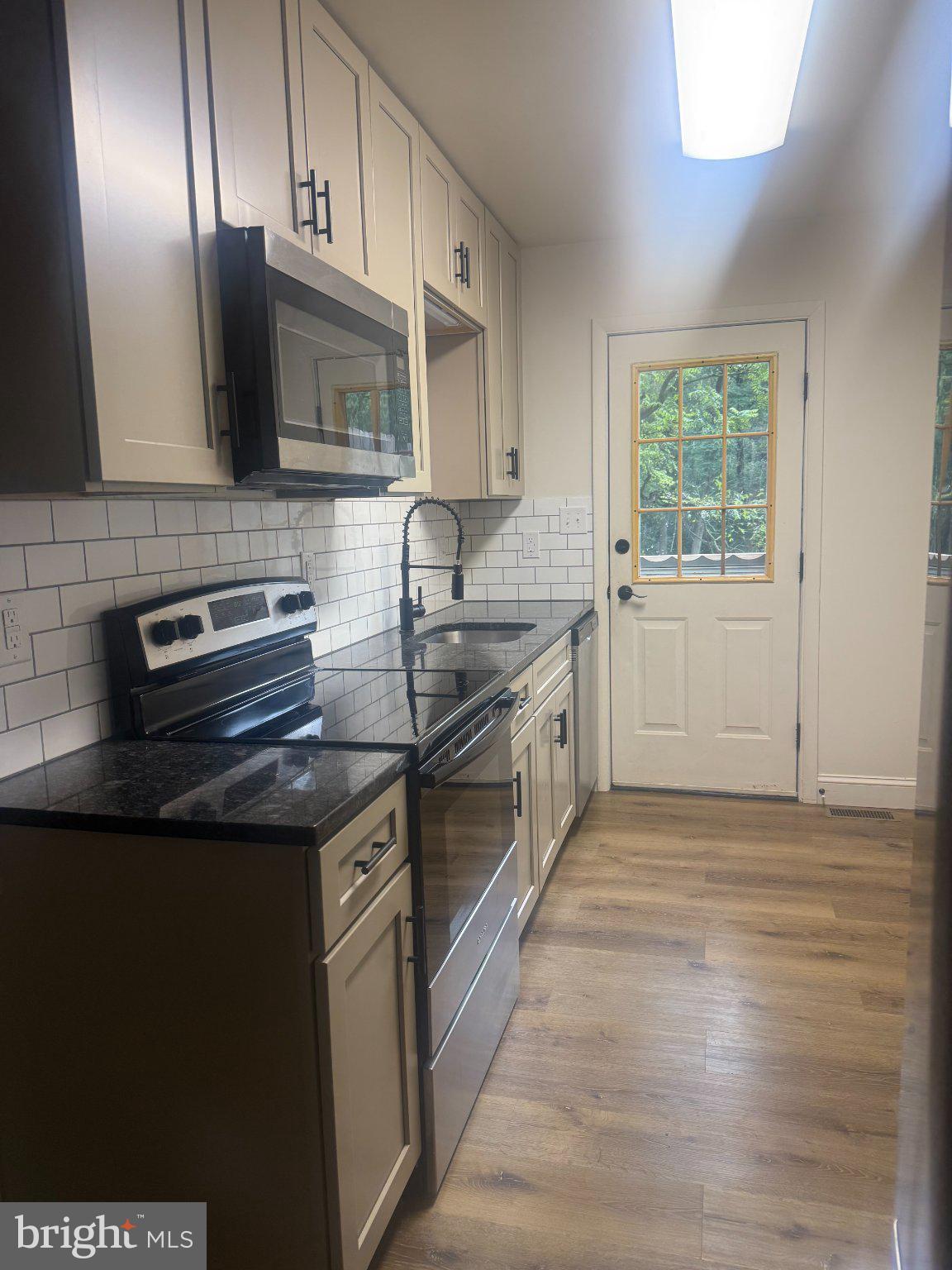 266-A N 11TH STREET